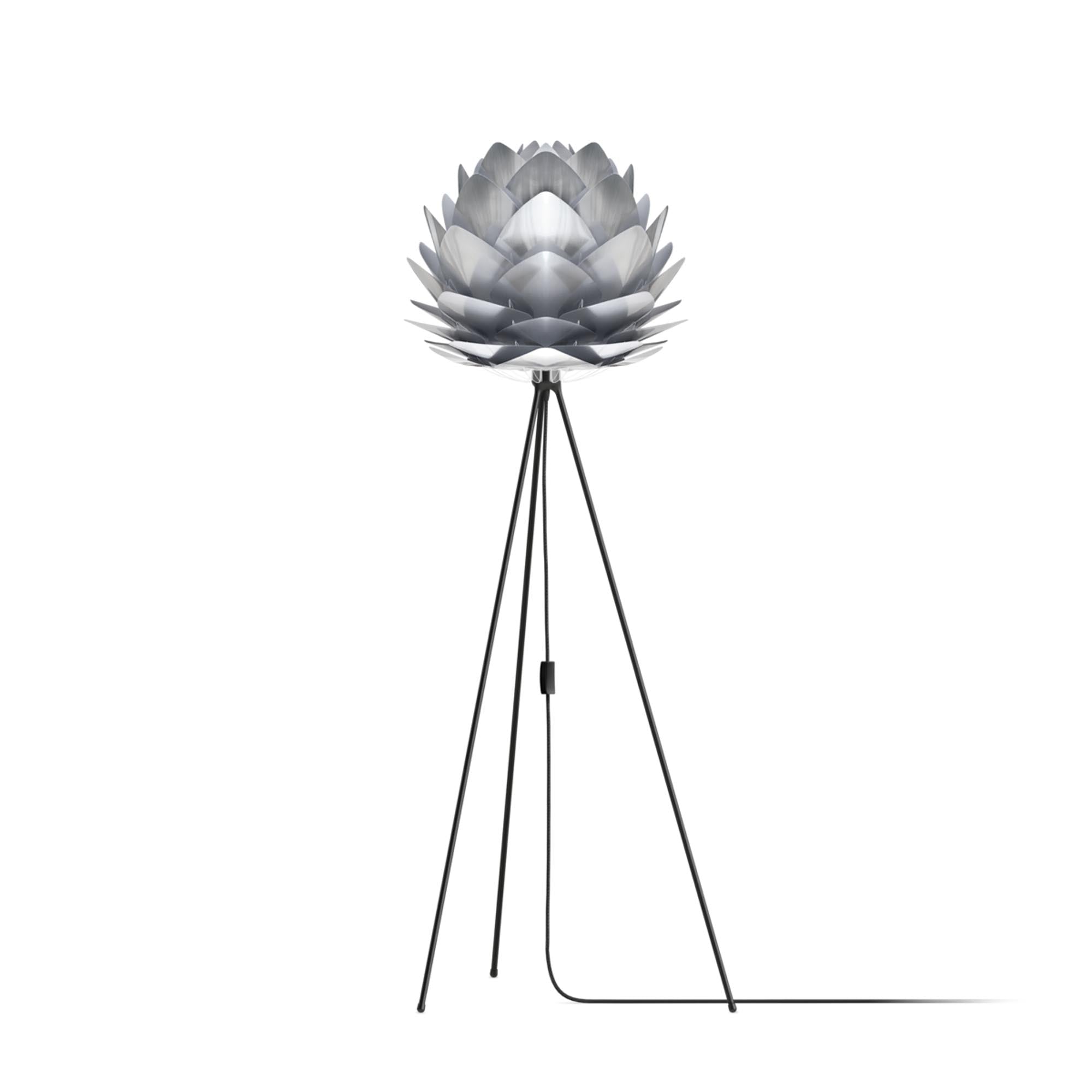 Entdecken Sie den stilvollen Silvia Lampenschirm von Umage: Zeitloses Design, langlebige Materialien und perfekte Lichtverteilung für jedes Zuhause.