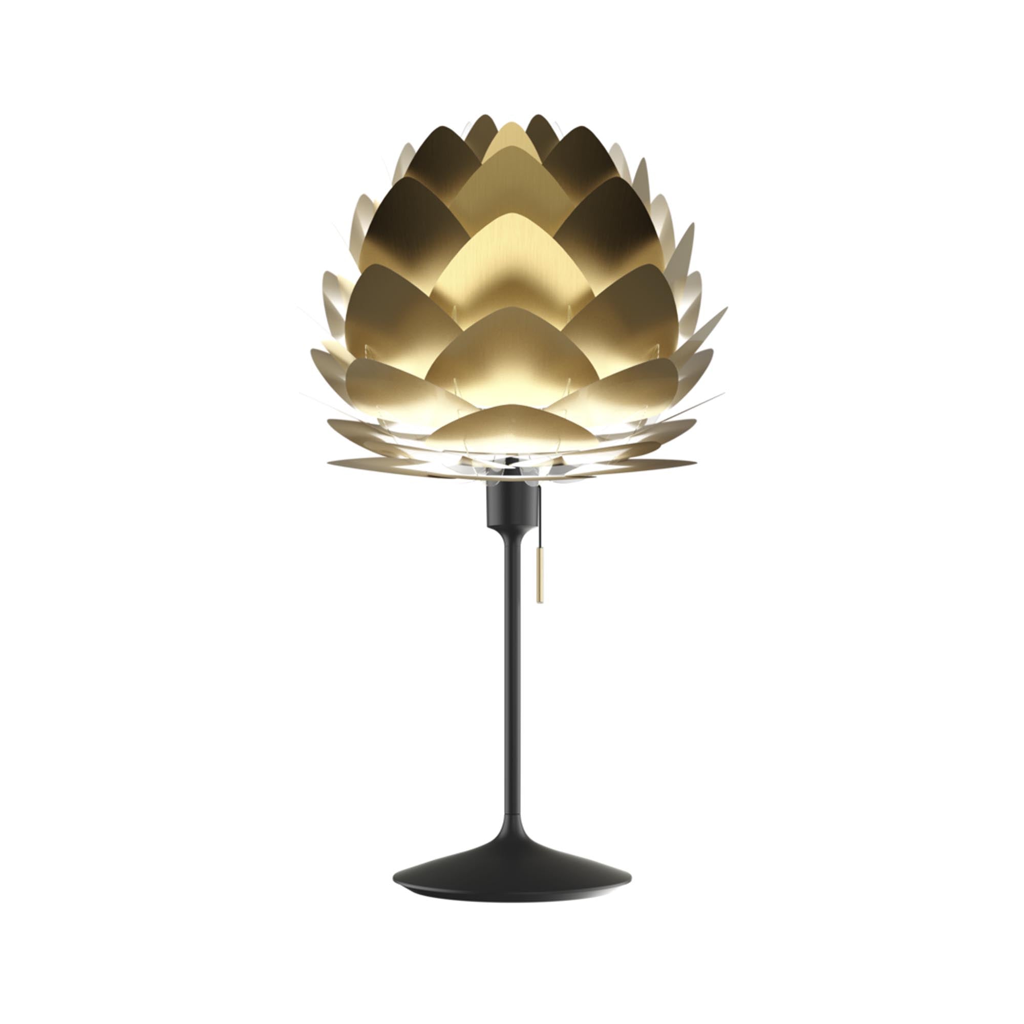 Aluvia Mini: Zeitloser Lampenschirm mit skandinavischer Eleganz.