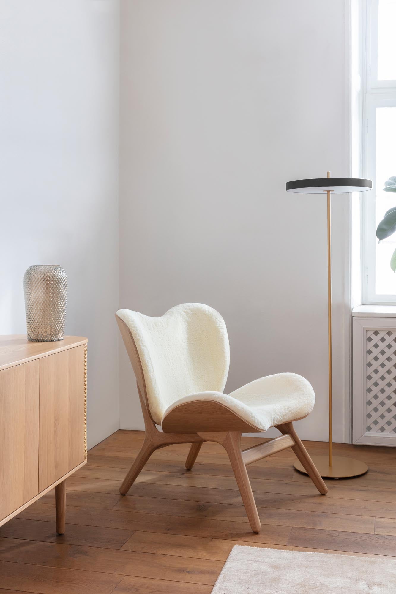 A Conversation Piece Low Sessel