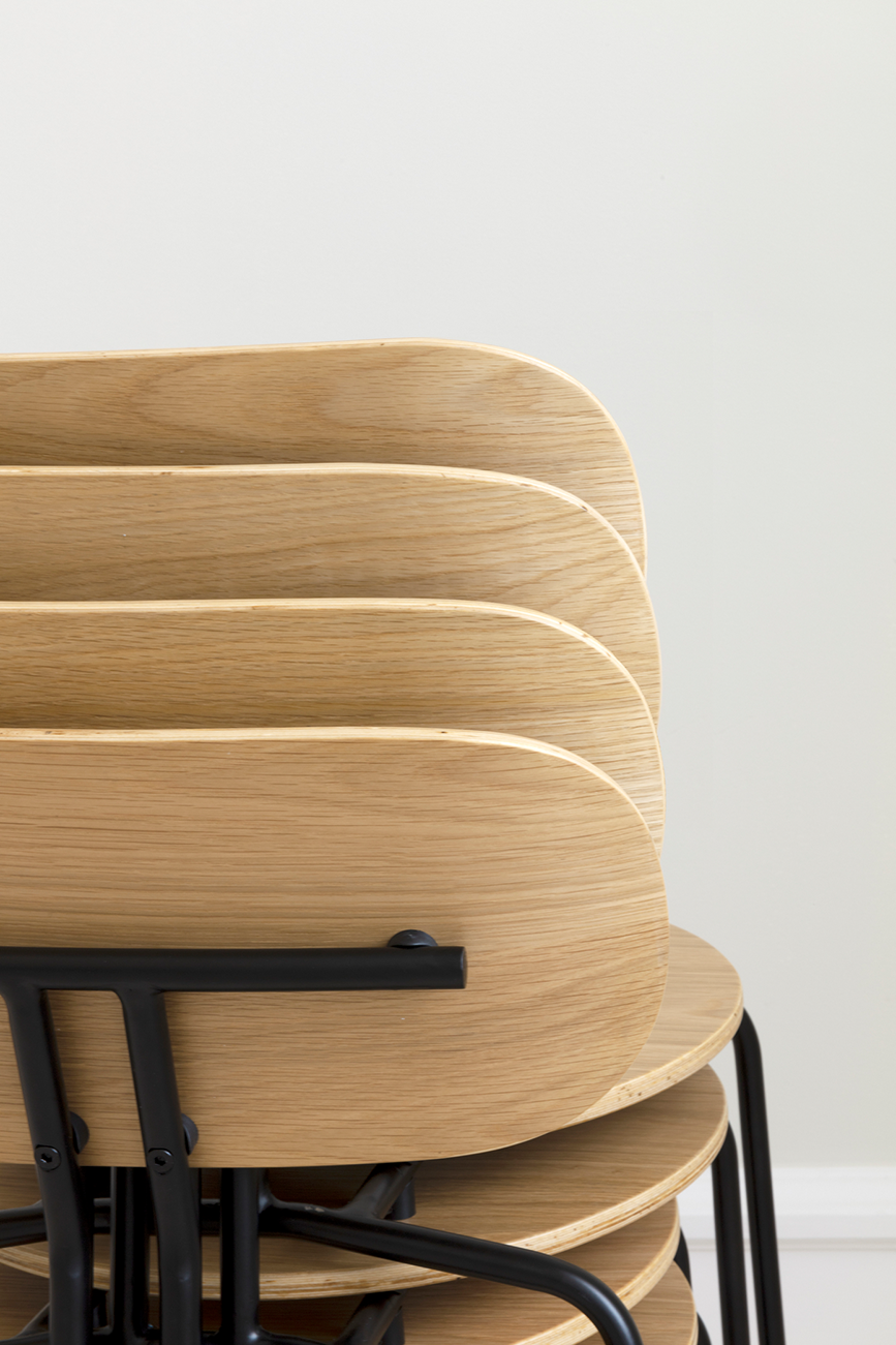Curious Stuhl in  präsentiert im Onlineshop von KAQTU Design AG. Stuhl ist von Umage