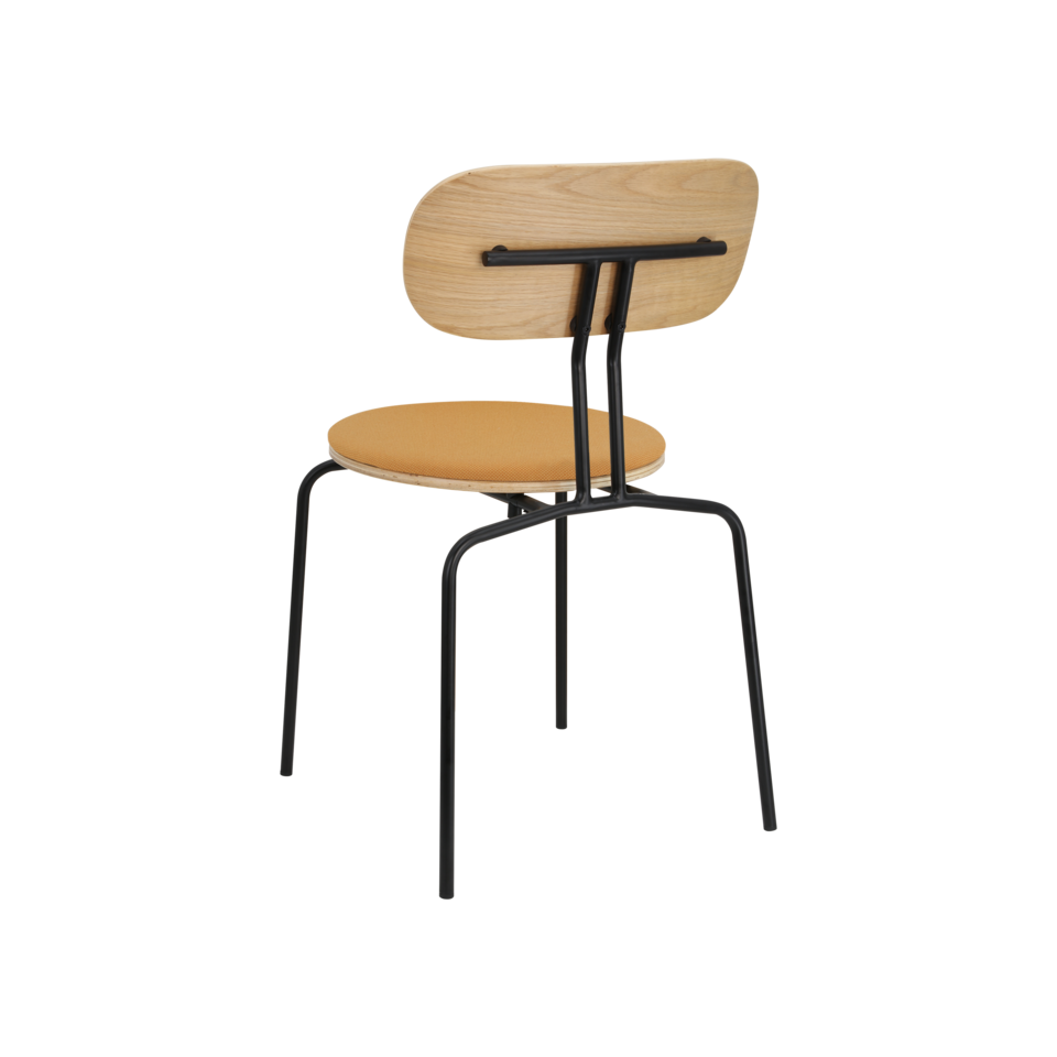 Curious Stuhl gepolstert in Tangerine präsentiert im Onlineshop von KAQTU Design AG. Stuhl ist von Umage
