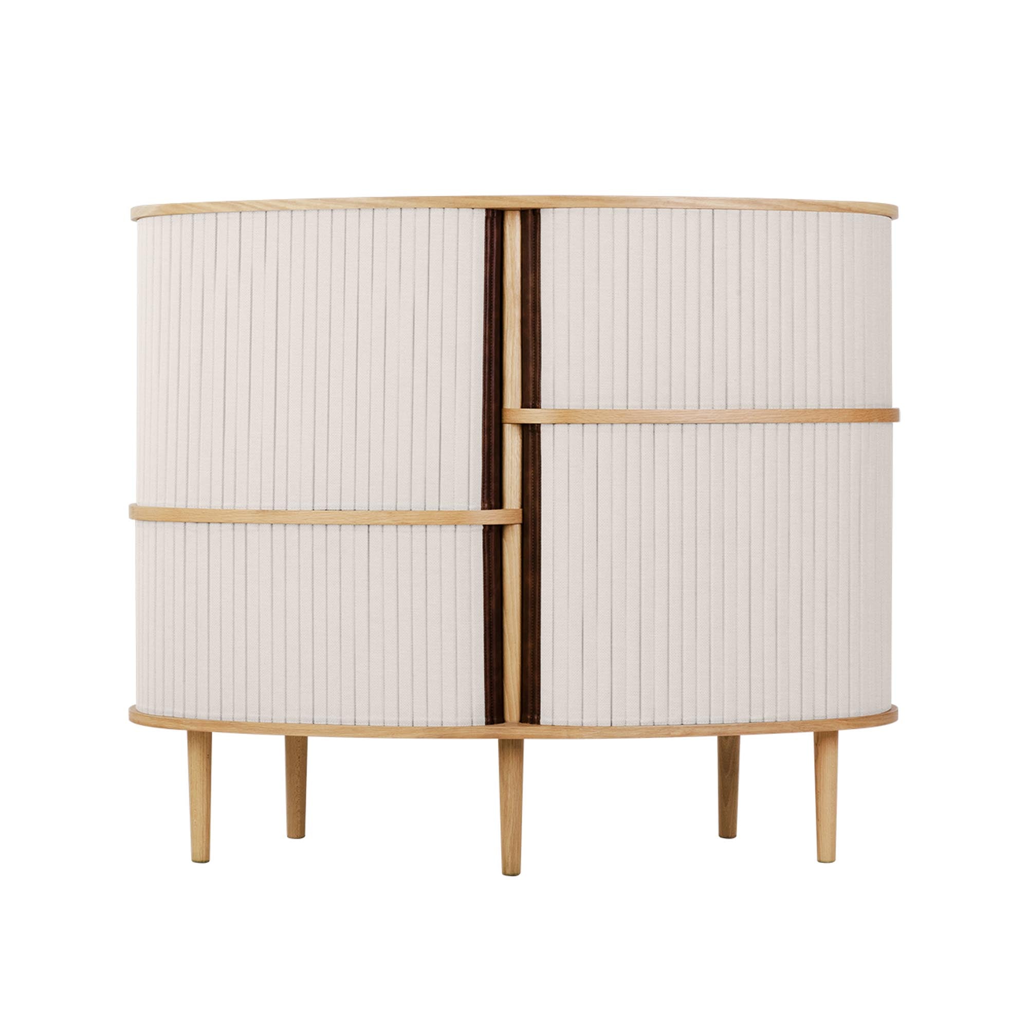 Stilvolles Audacious Highboard von Umage aus edlem Eichenholz.
