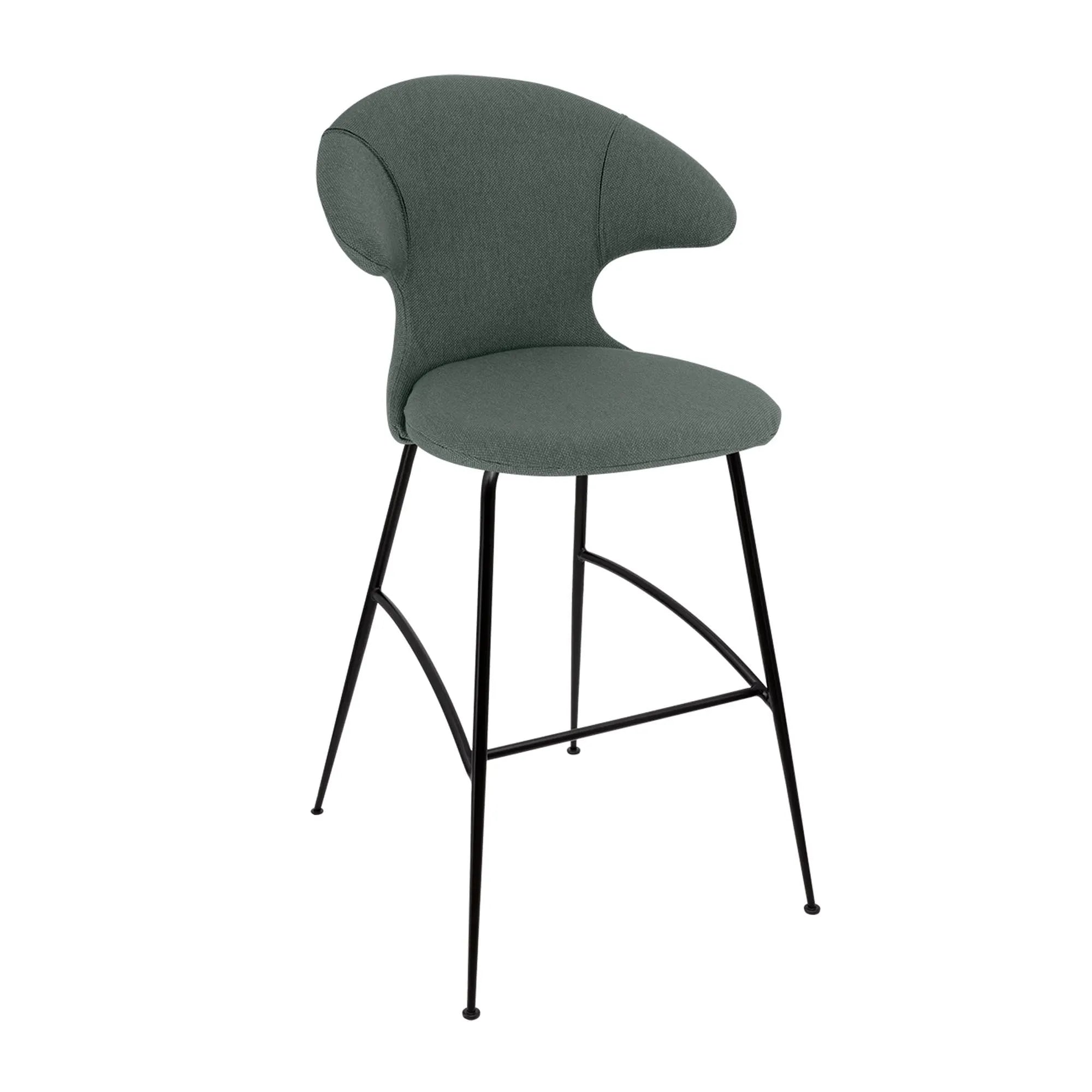 Umage Barstuhl: Komfort und Stil in skandinavischem Design.
