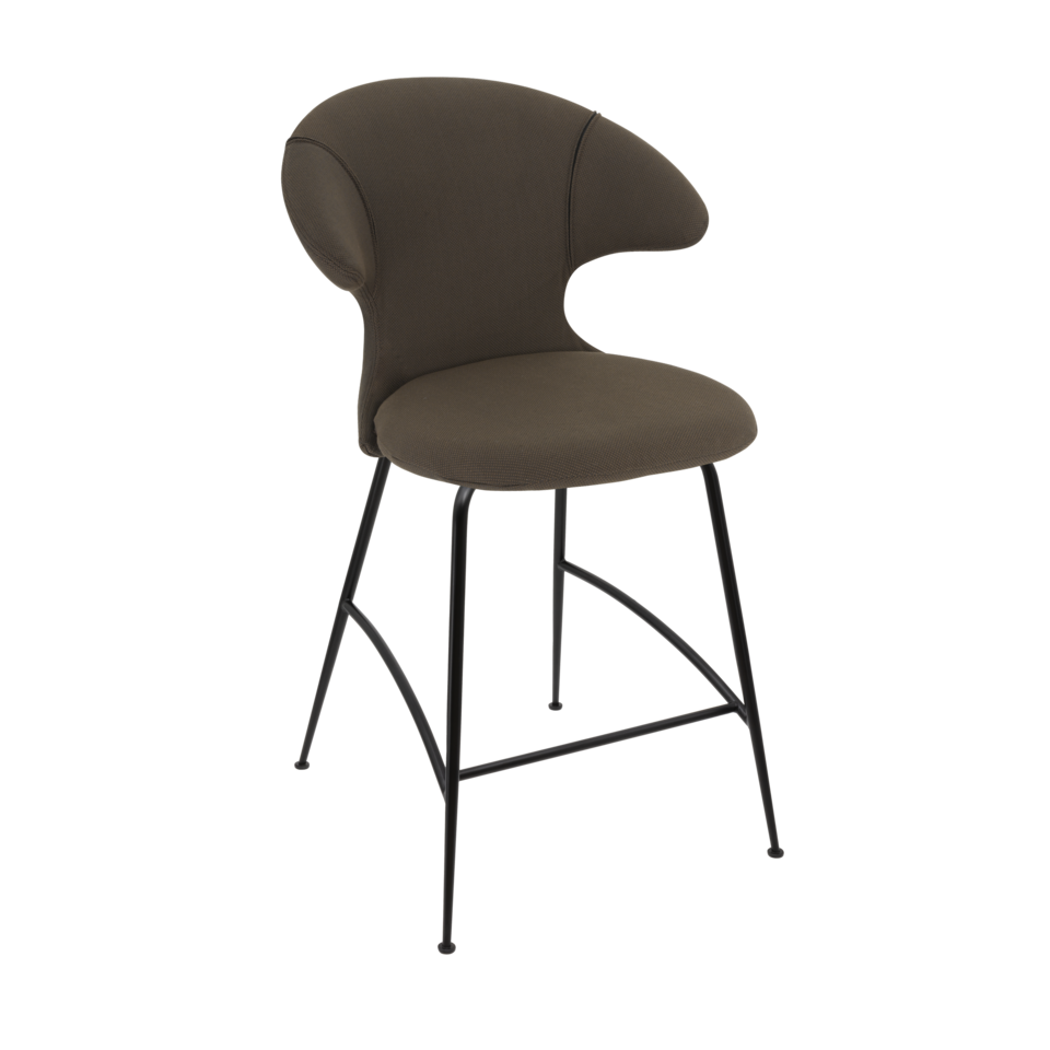 Time Flies Counter Stuhl in Mocca präsentiert im Onlineshop von KAQTU Design AG. Barstuhl mit Armlehne ist von Umage