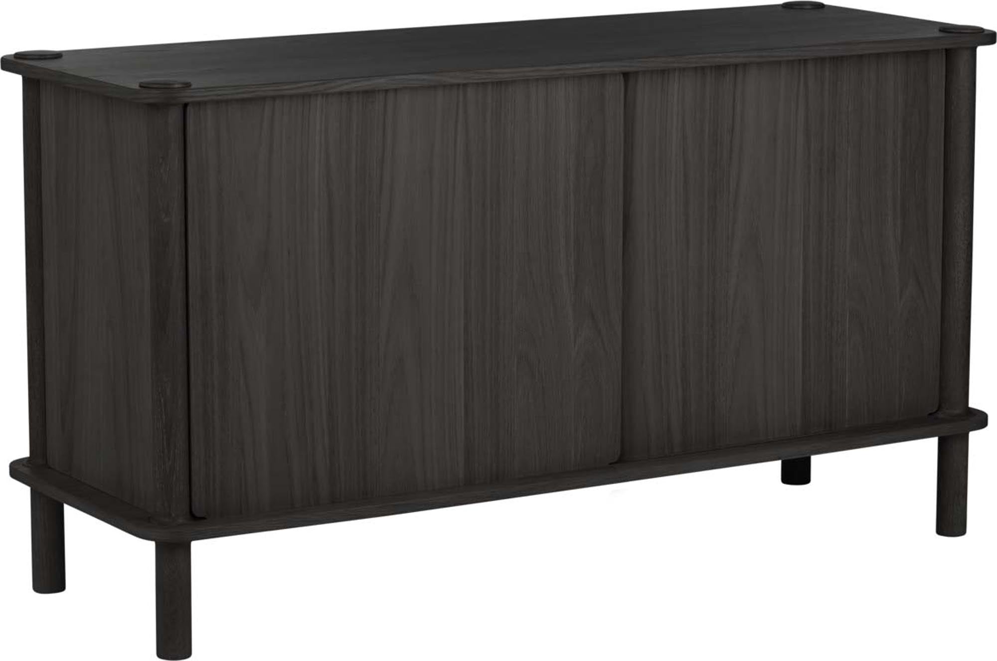 Stilvolles Italic Sideboard von Umage mit zwei edlen Holztüren.
