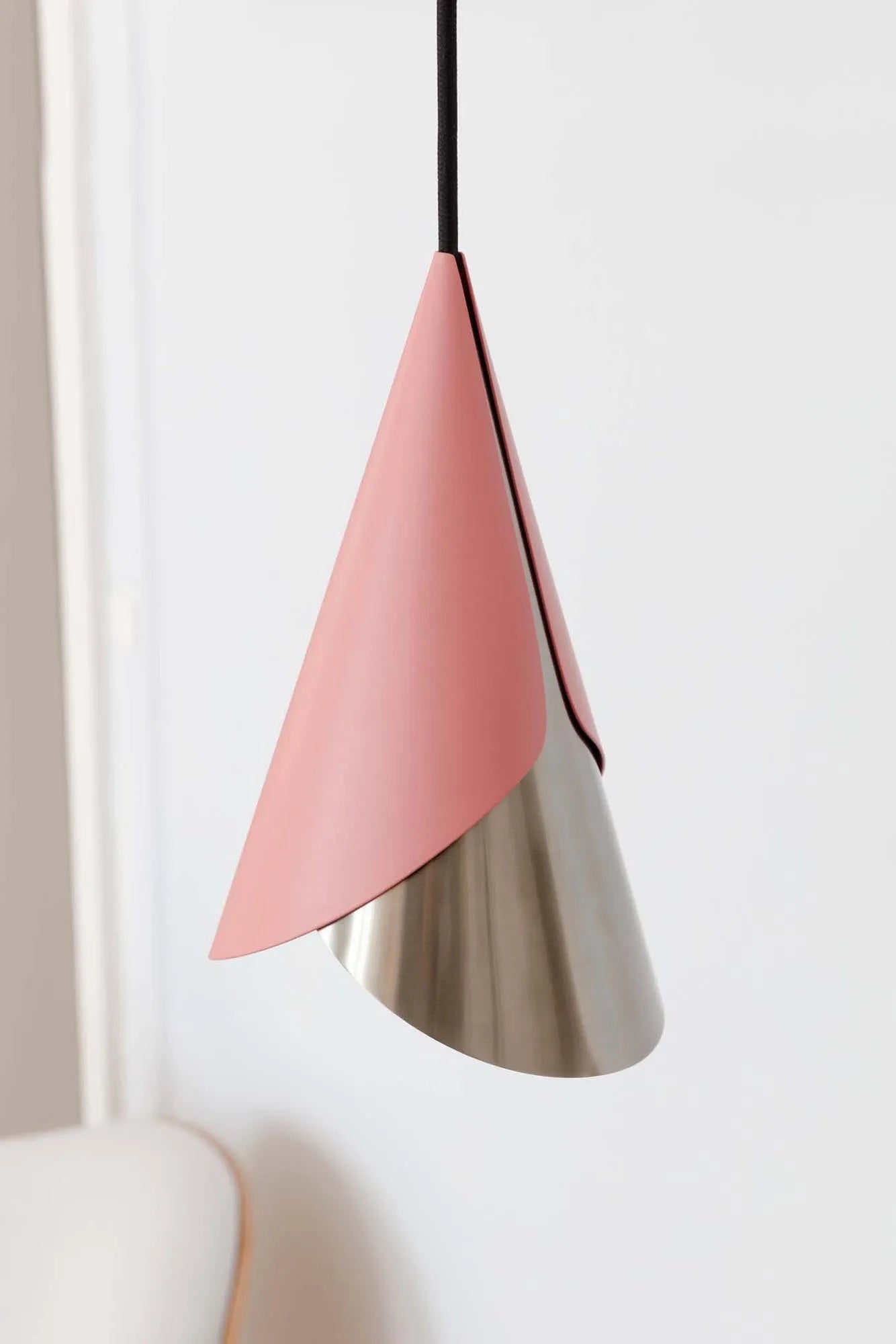 Cornet Lampenschirm: Flexibles Design in 16 stilvollen Farbvarianten.