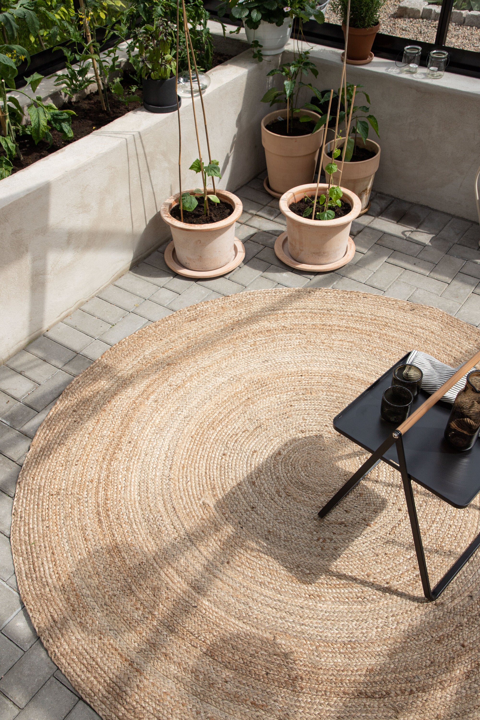 Oliver Teppich Rund in Natur präsentiert im Onlineshop von KAQTU Design AG. Teppich ist von Venture Home
