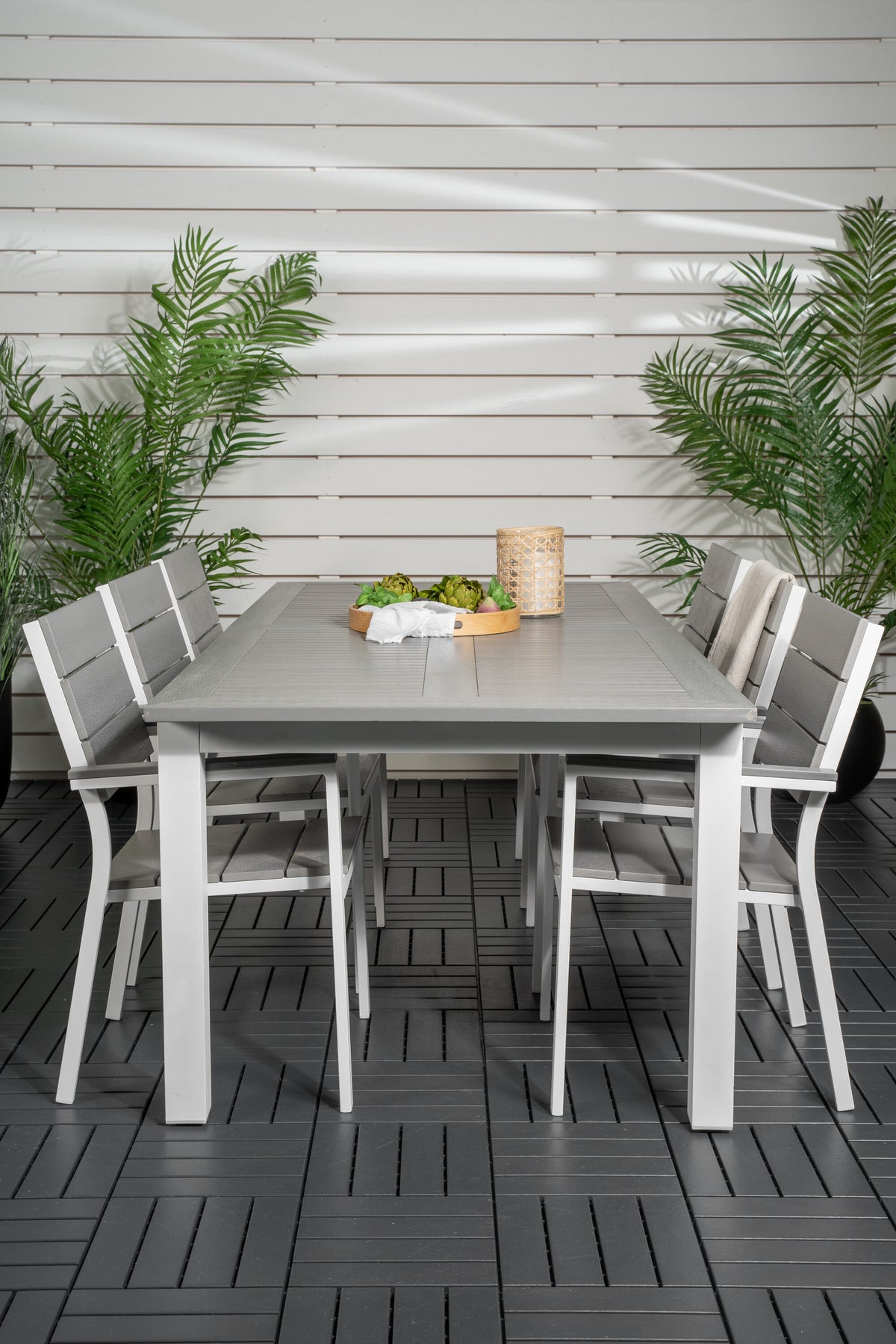 Albany Outdoor-Esstischset + Levels 224cm/6St. in Grau weiß präsentiert im Onlineshop von KAQTU Design AG. Gartentischset ist von Venture Home