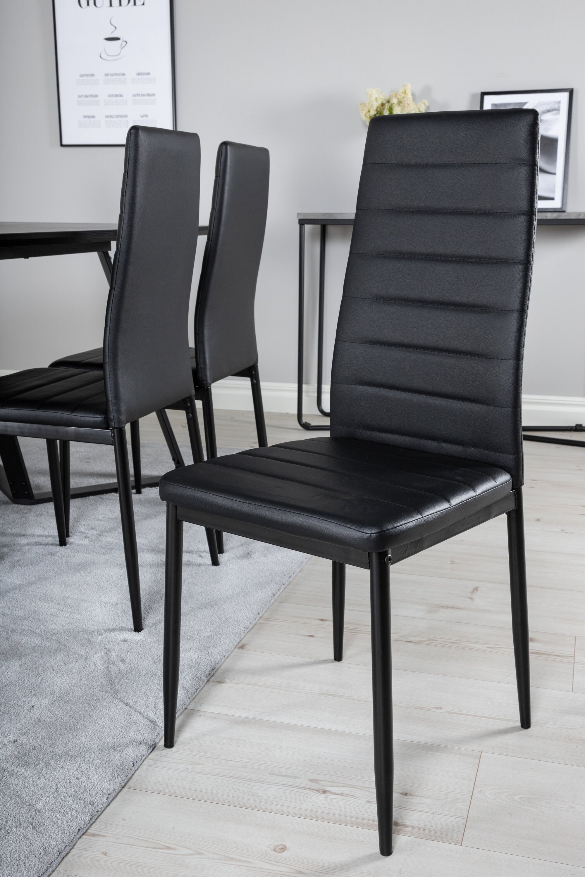 Marina Esszimmerset Slim 180cm/6St. in Schwarz präsentiert im Onlineshop von KAQTU Design AG. Esszimmerset ist von Venture Home