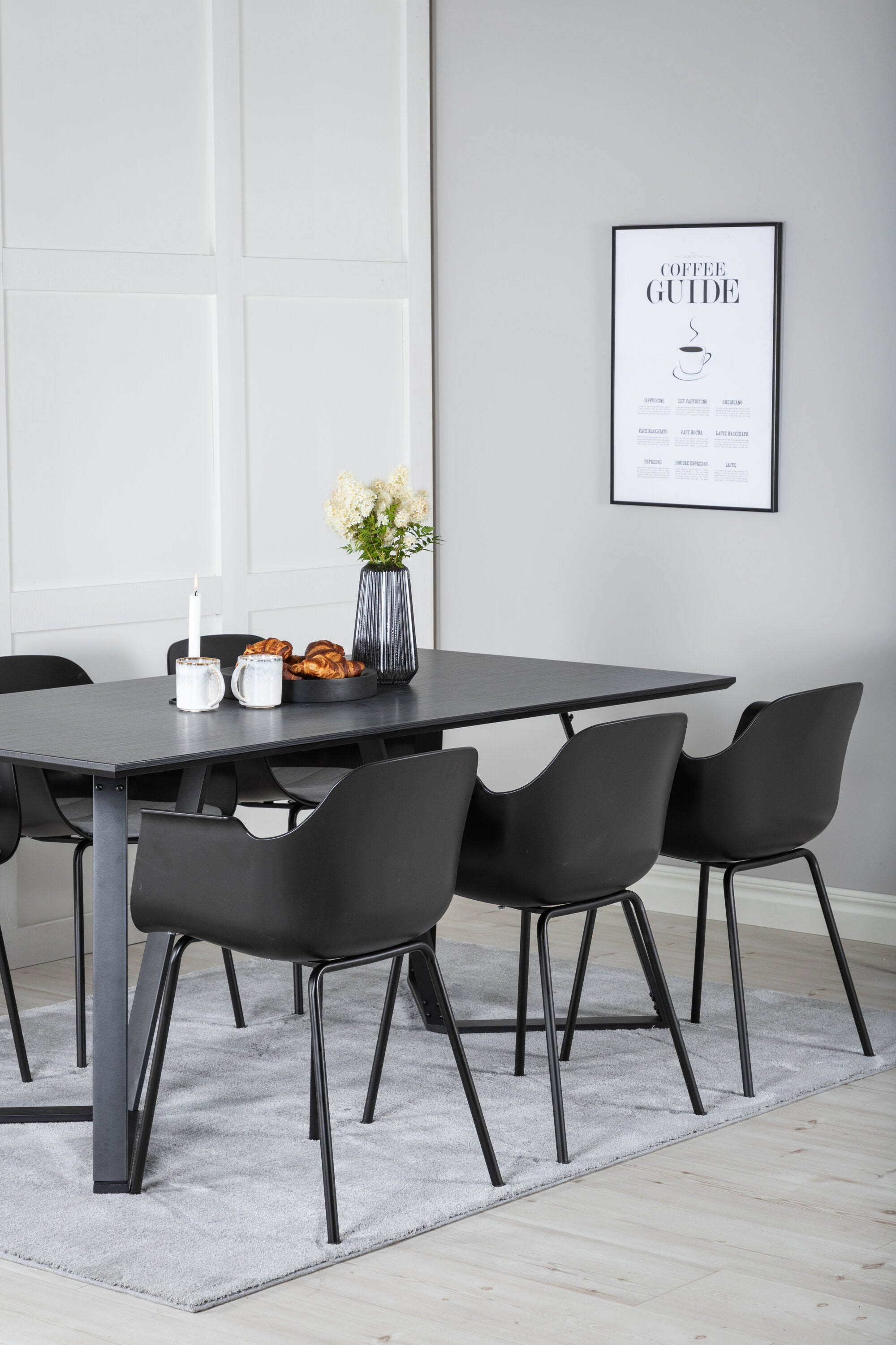Marina Esszimmerset Comfort 180cm/6St. in Schwarz präsentiert im Onlineshop von KAQTU Design AG. Esszimmerset ist von Venture Home