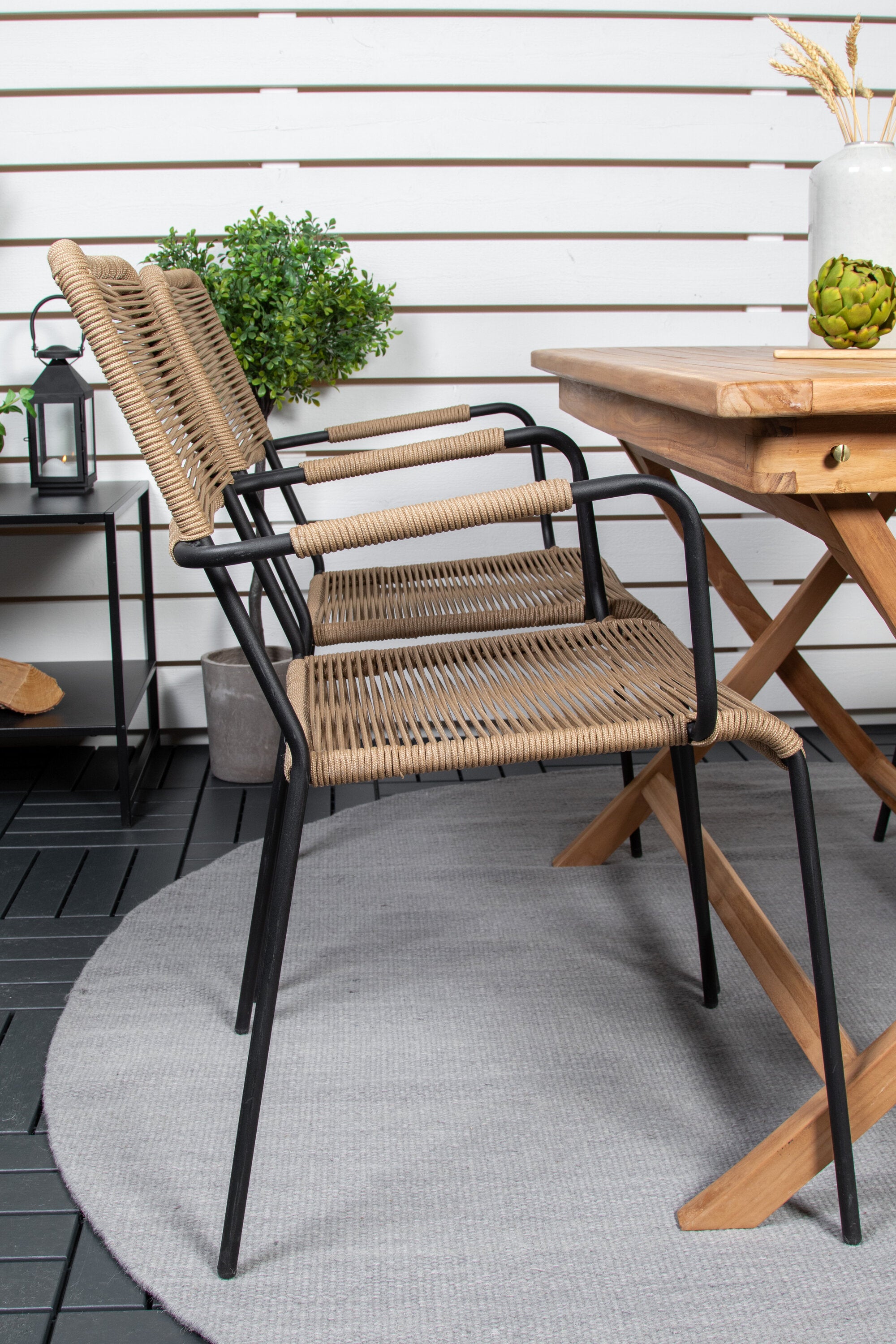 Kenya Outdoor-Tischset 120cm/4St. in Schwarz Braun präsentiert im Onlineshop von KAQTU Design AG. Gartentischset ist von Venture Home