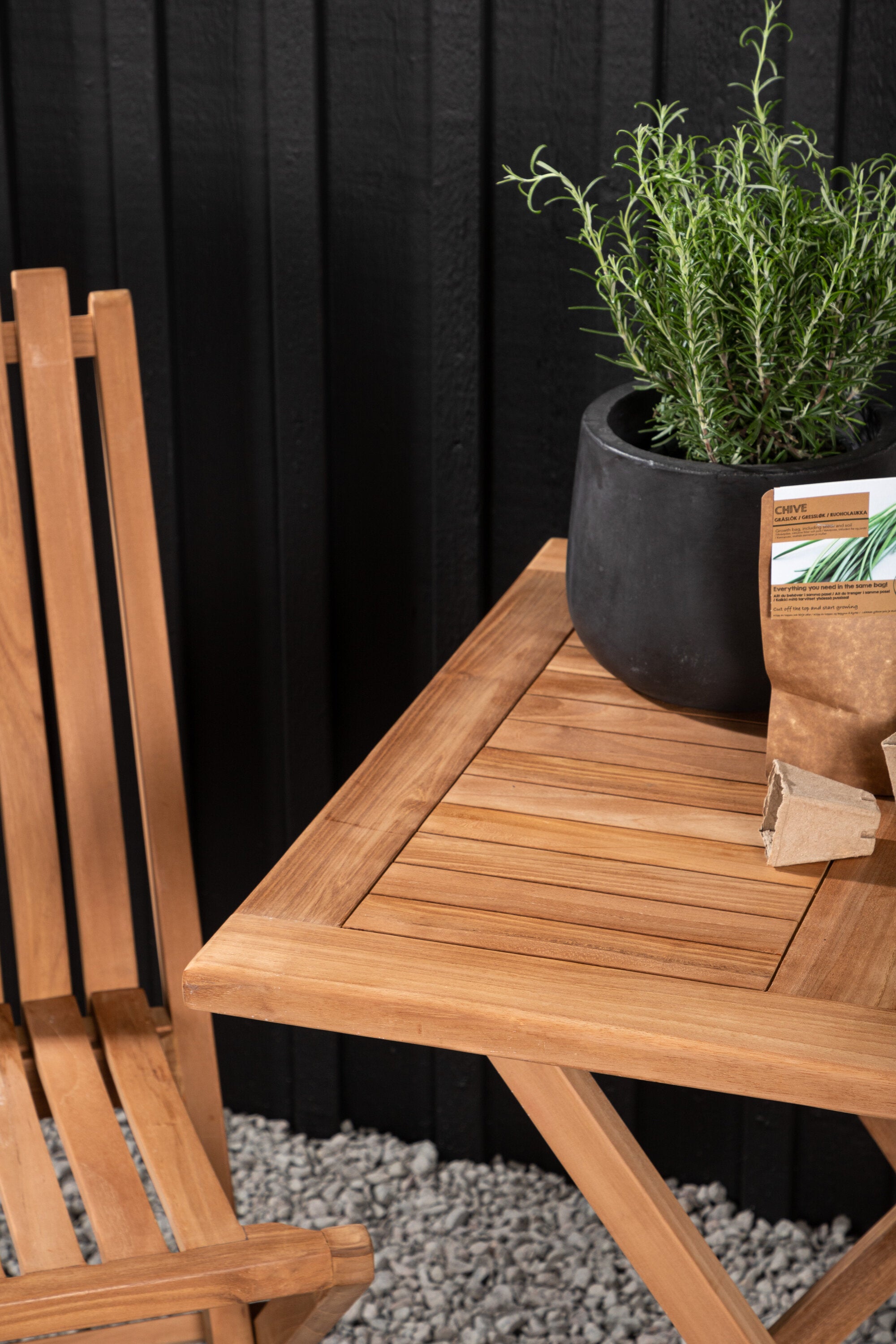 Kenya Outdoor-Tischset 70cm/2St. in Gold präsentiert im Onlineshop von KAQTU Design AG. Gartentischset ist von Venture Home
