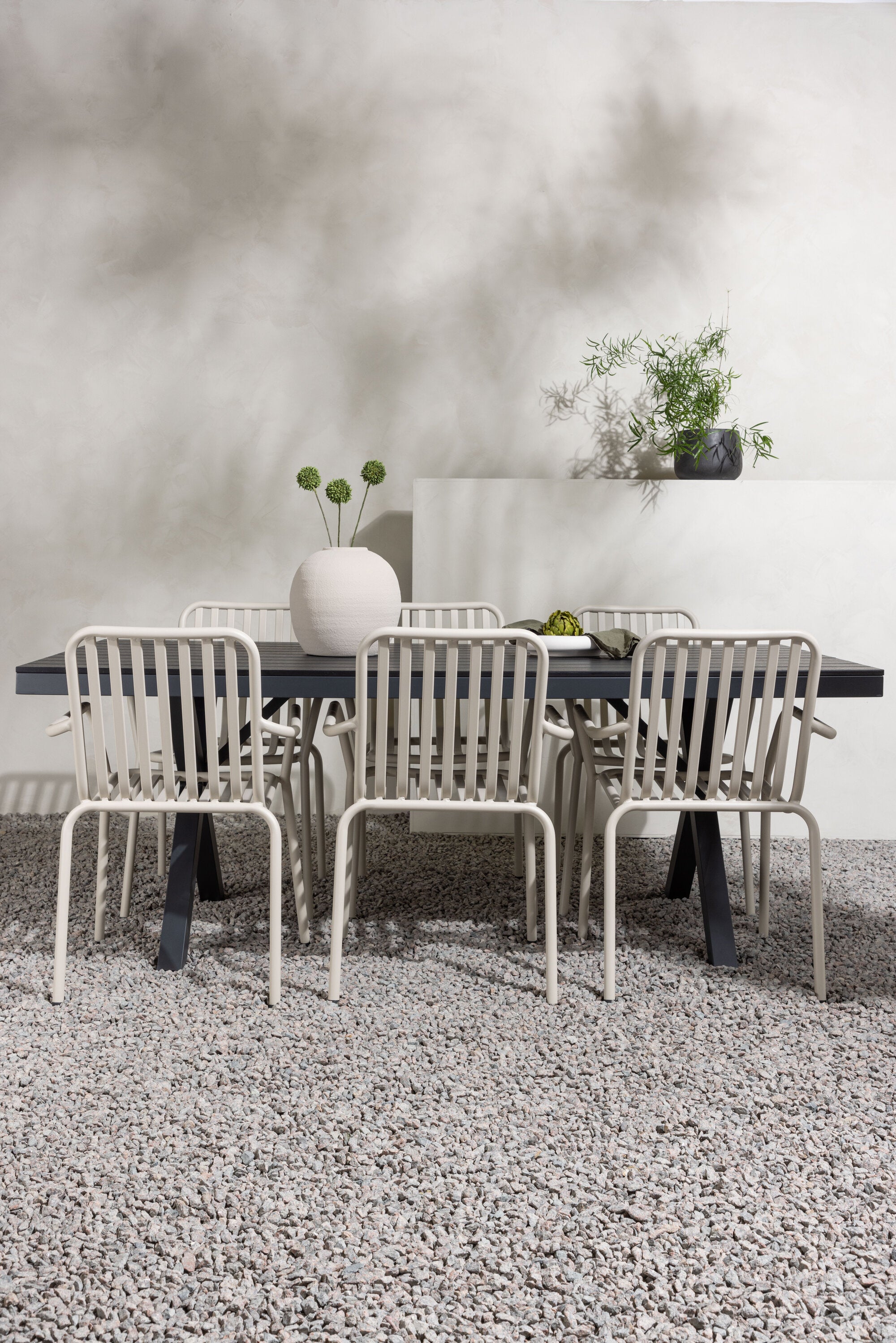 Garcia Outdoor-Tischset + Peking 200cm/6St. in Beige präsentiert im Onlineshop von KAQTU Design AG. Gartentischset ist von Venture Home