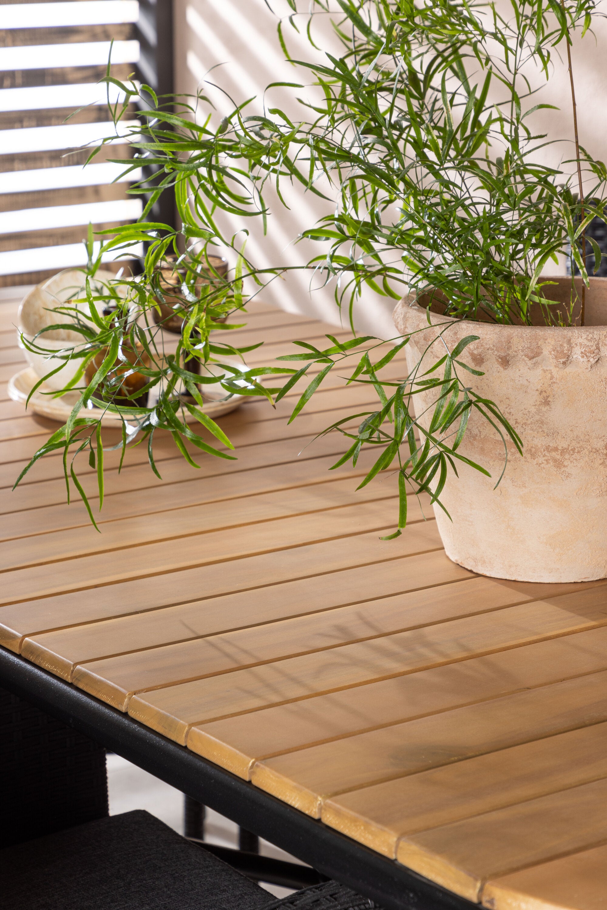 Holmbeck Outdoor-Tischset Malina 200cm/6St. in Schwarz / Natur präsentiert im Onlineshop von KAQTU Design AG. Gartentischset ist von Venture Home
