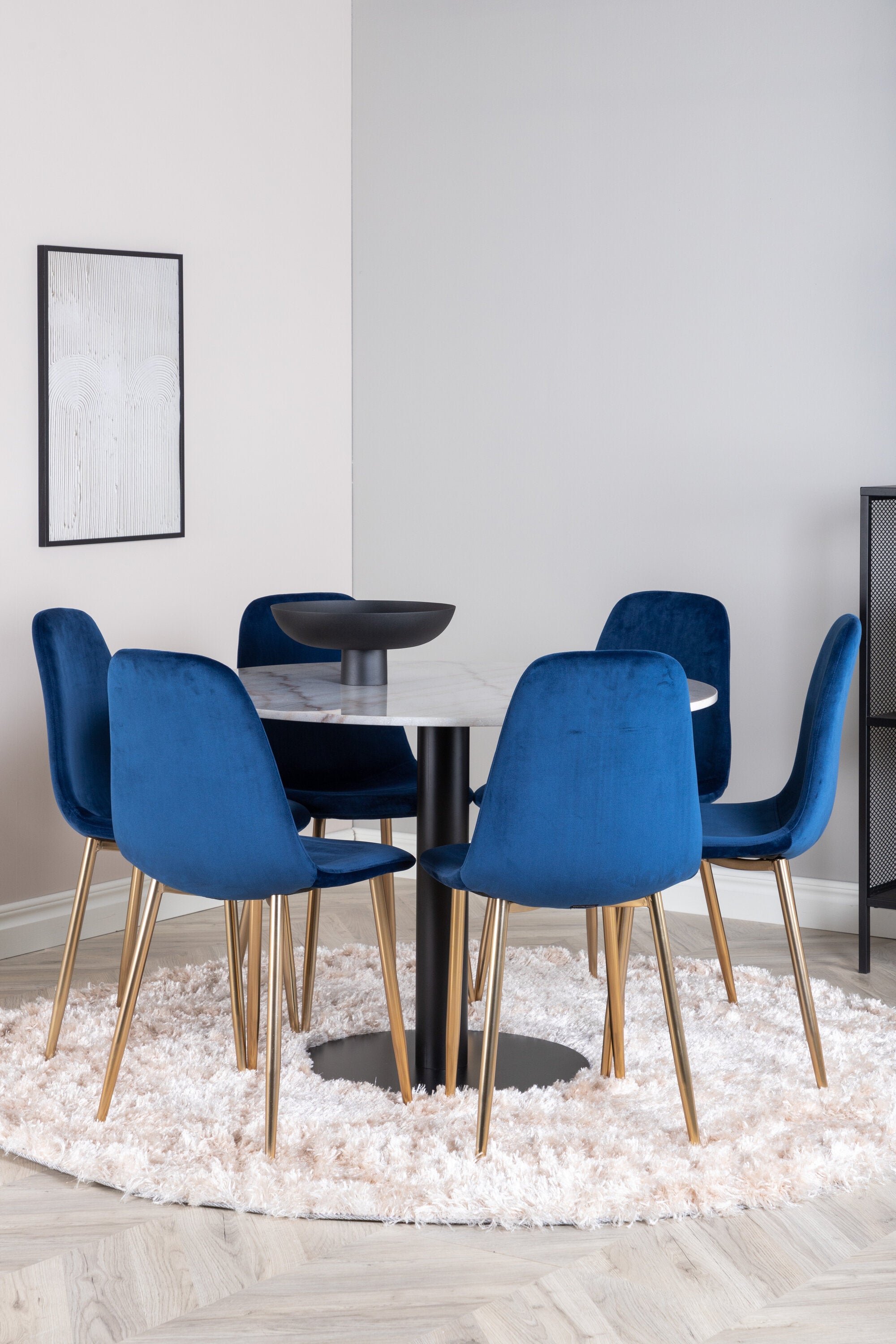 Estelle Esszimmerset + Polar ⌀106cm/6St. in Blau / Gold präsentiert im Onlineshop von KAQTU Design AG. Esszimmerset ist von Venture Home