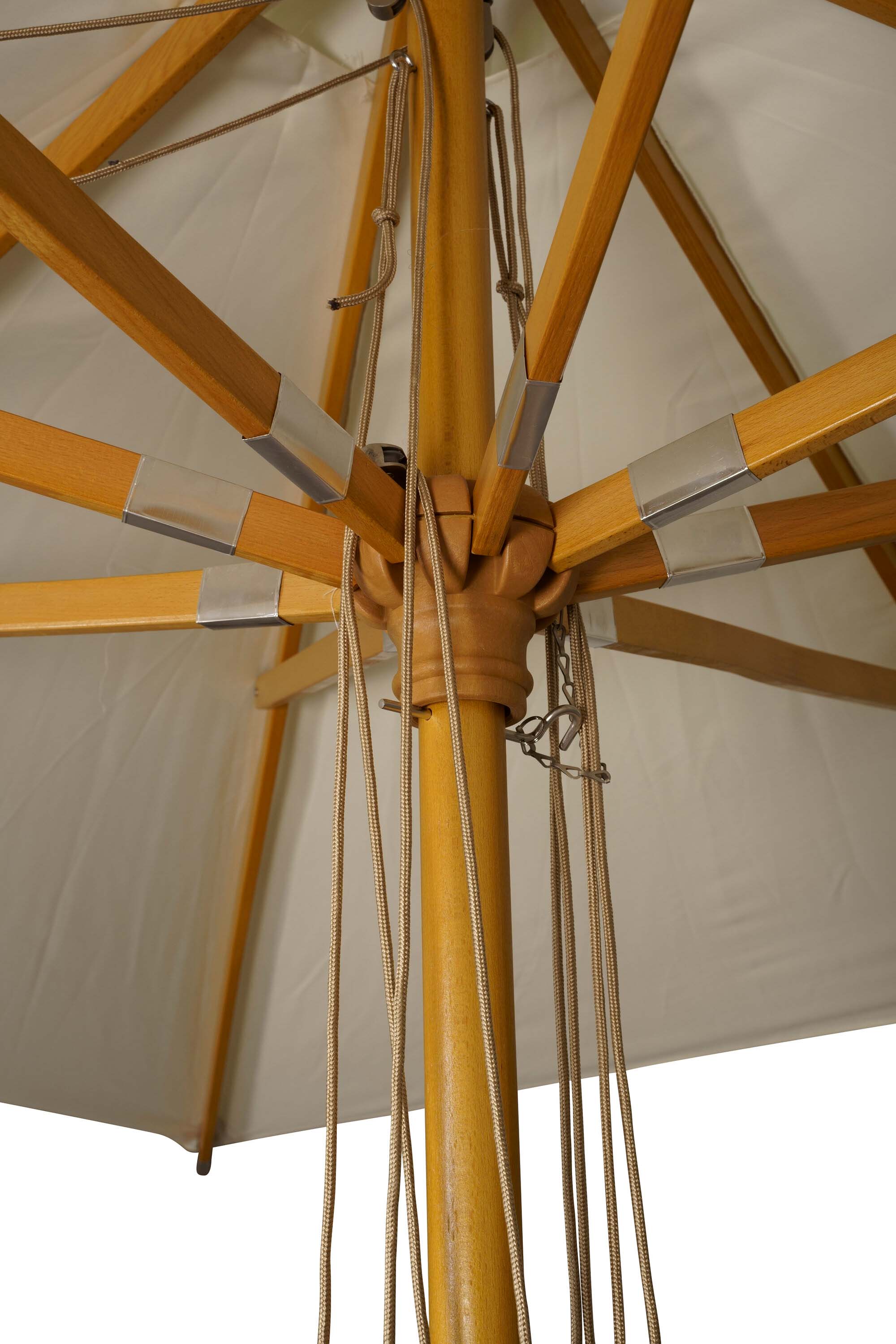 Naxos Sonnenschirm in Weiss präsentiert im Onlineshop von KAQTU Design AG. Sonnenschirm ist von Venture Home