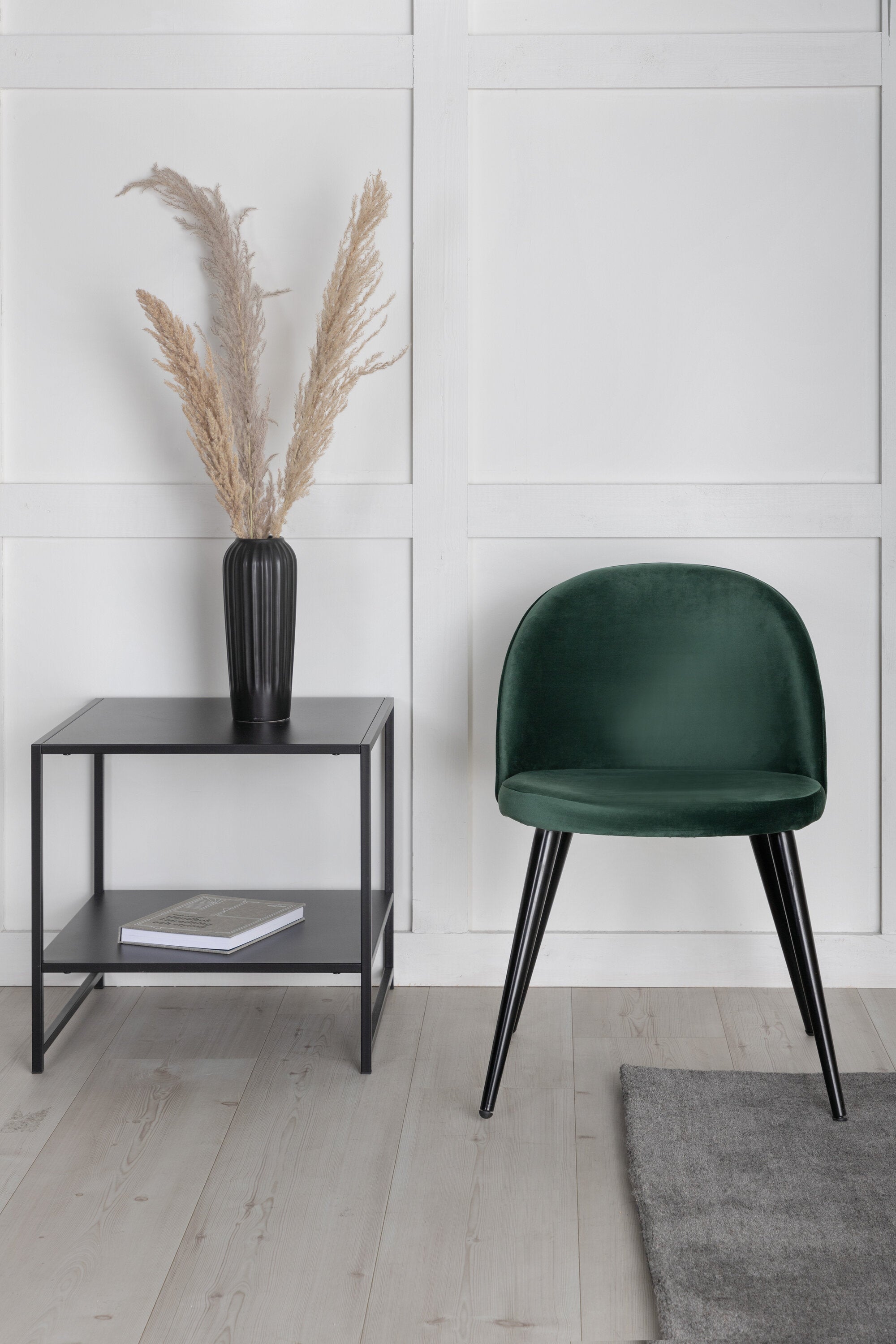 Velvet Matstol Stuhl in Grün / Schwarz präsentiert im Onlineshop von KAQTU Design AG. Schalenstuhl ist von Venture Home