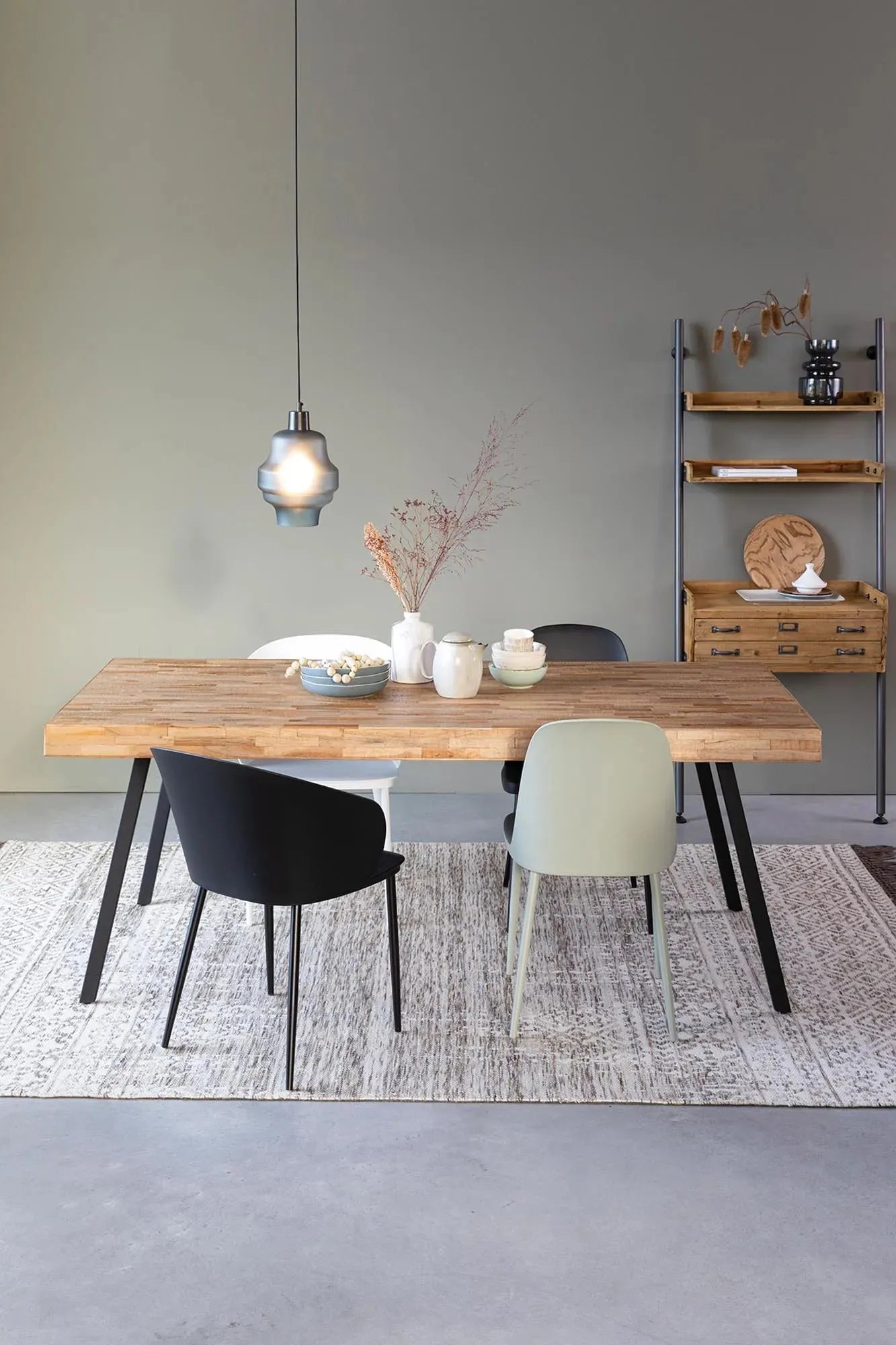 Stuhl GIGI: Stilvolle Sitzgelegenheit für zeitgemäßes Interieur.