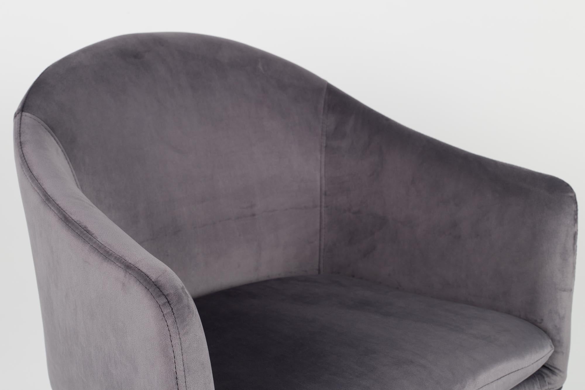 CATELYN Stuhl: Modernes Design und bequemer Sitzkomfort vereint.