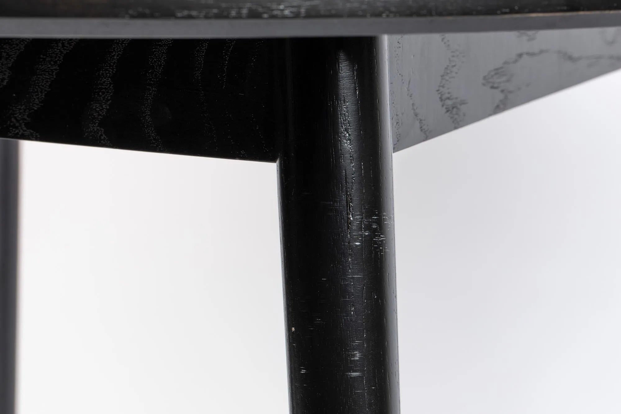 Runder Tisch Fabio von White Label Living – zeitloses Design-Highlight.