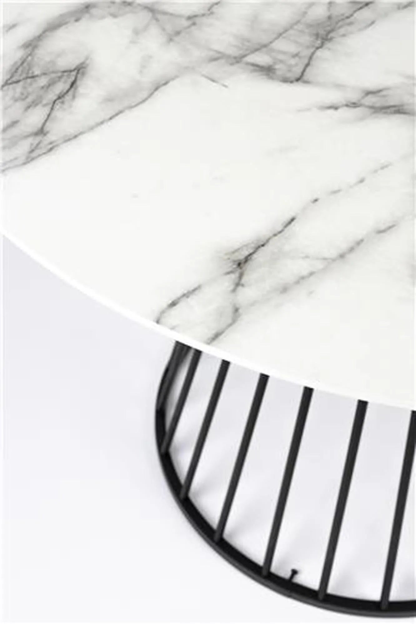 Stilvoller Tisch FLORIS aus Eiche von White Label Living.