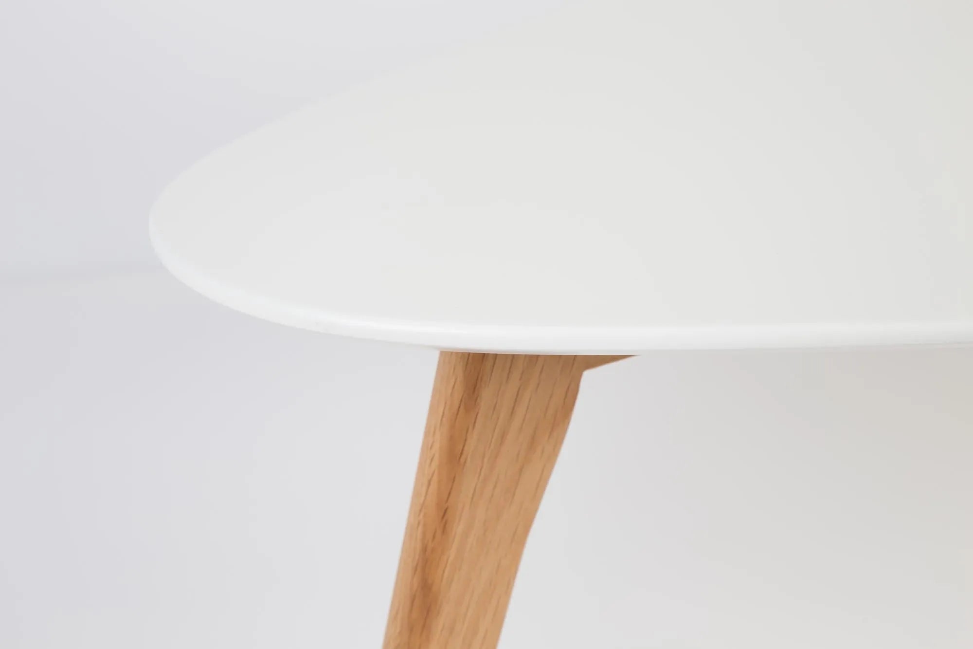 Drop 2er Set: Funktionale Beistelltische von White Label Living.