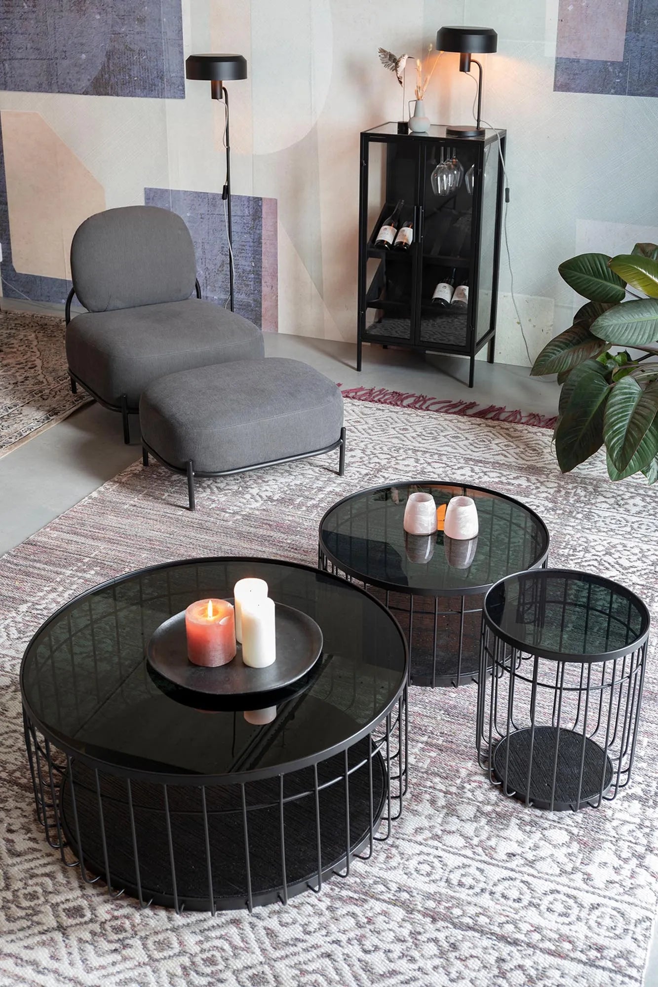 Beistelltisch LANCE: Minimalistisches Highlight für Ihr Zuhause.