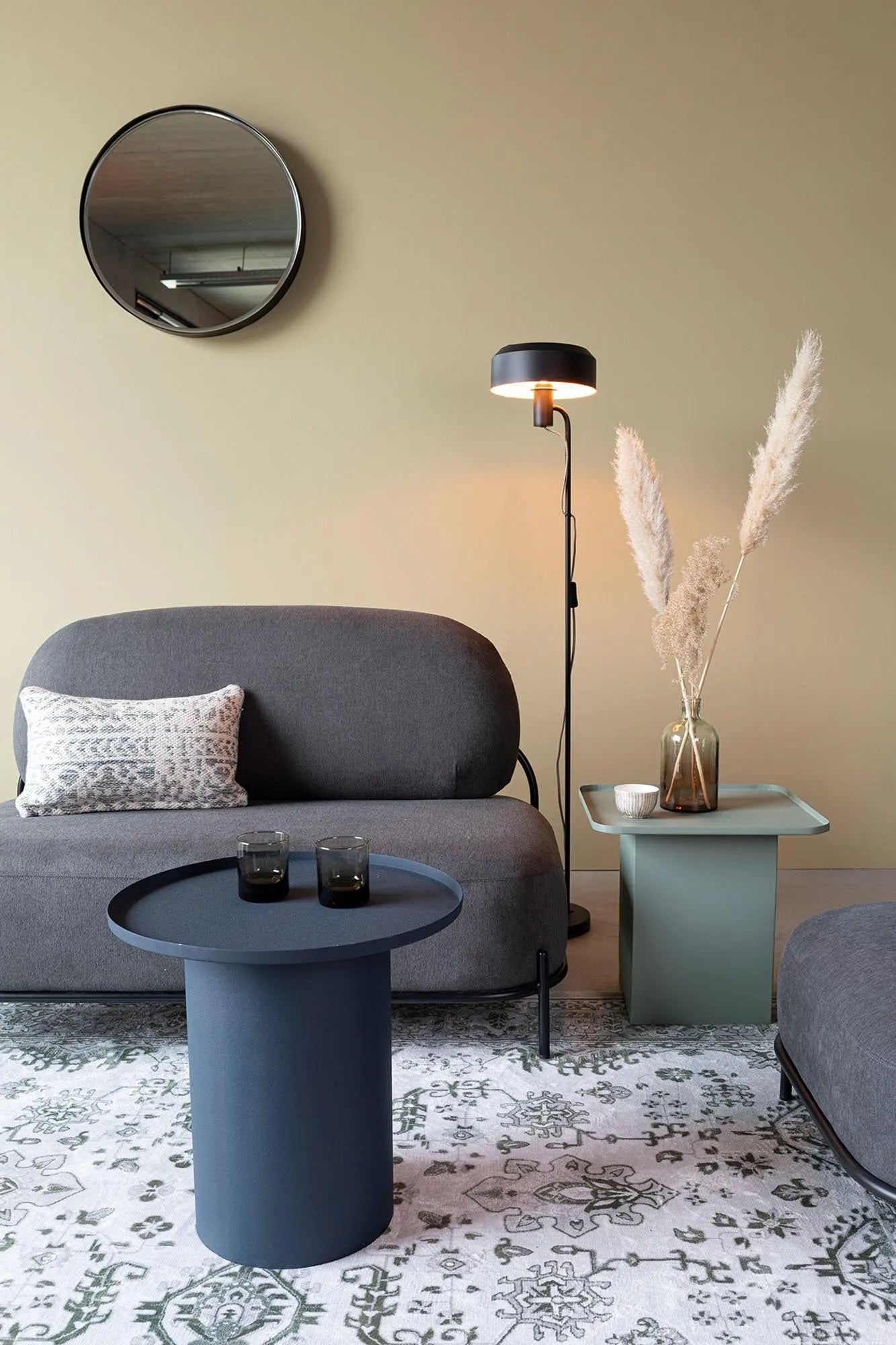 Beistelltisch Sverre: Minimalistisches Design trifft Funktionalität.