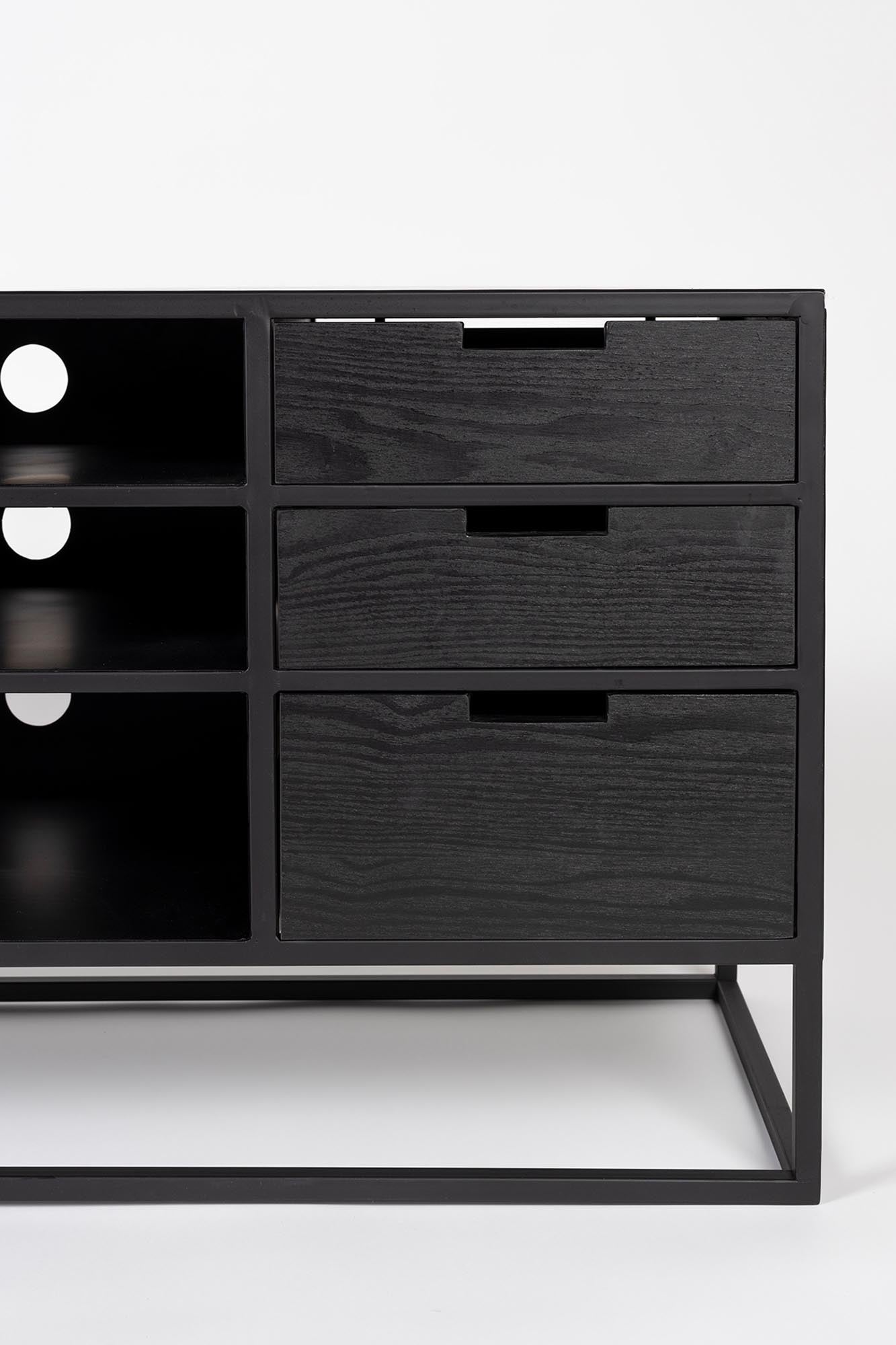 Sideboard GUUJI: Modernes Design für stilvolle Wohnräume.