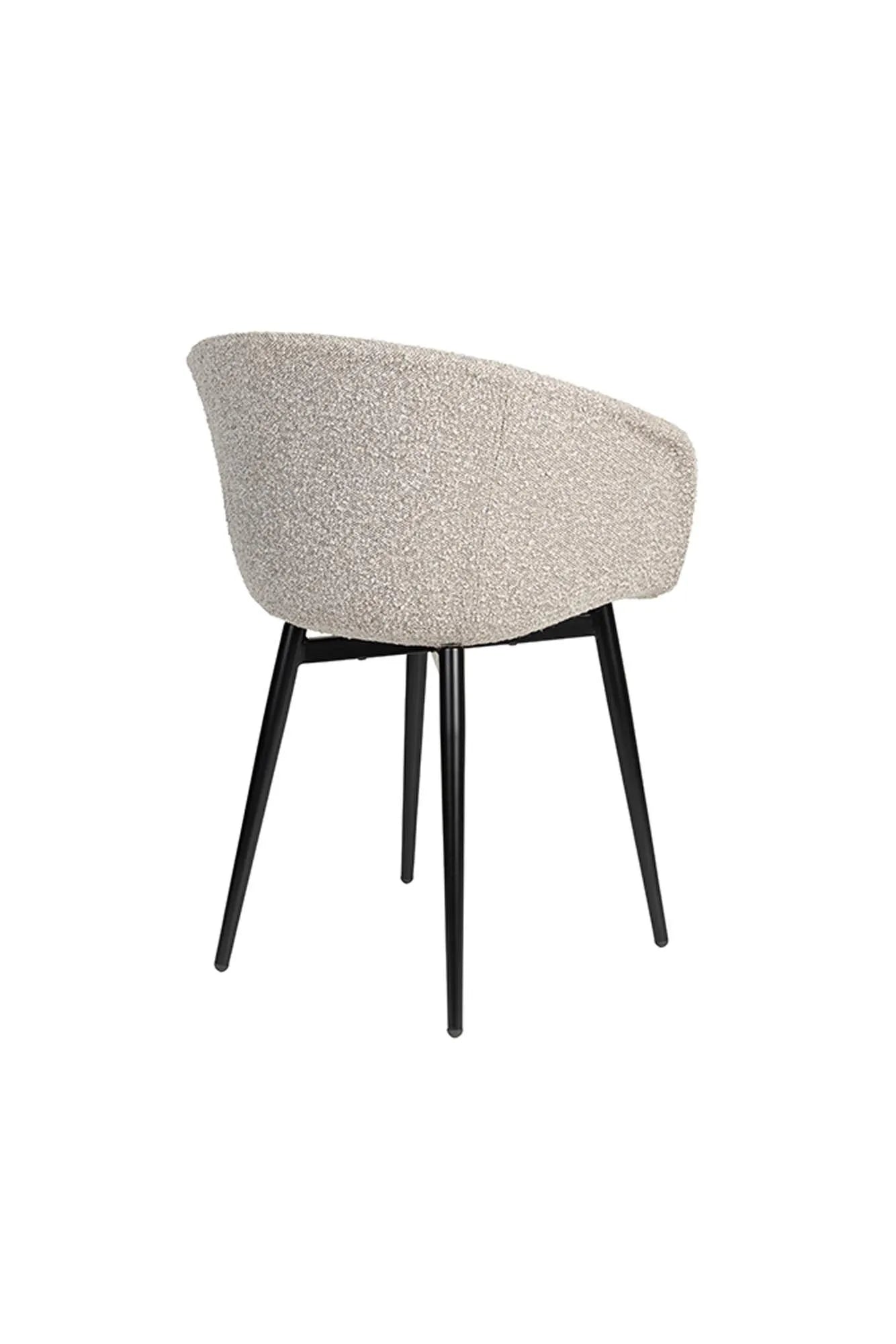 Eleganter Stuhl Charly: Komfort und Langlebigkeit für jeden Raum, ideal für moderne Einrichtungsstile.