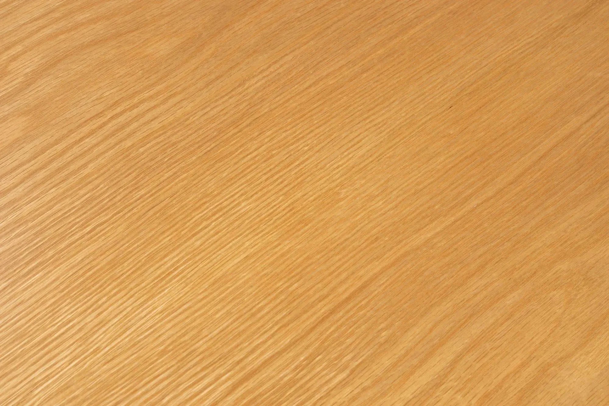 Esstisch Raku: Zeitloses Design für stilvolle Esszimmermomente.