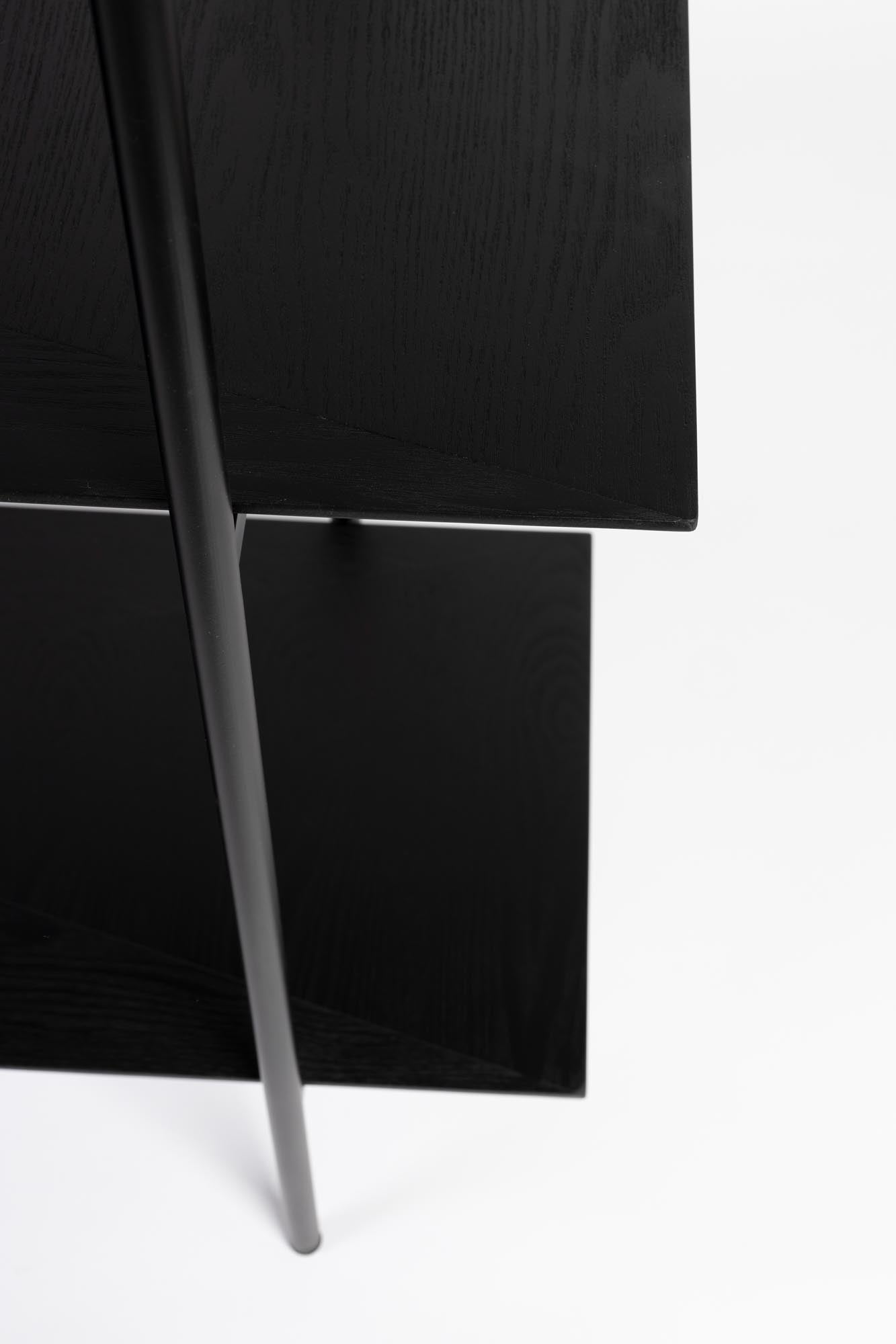 Elegantes Regal Marcio: Zeitloses Design von White Label Living.
