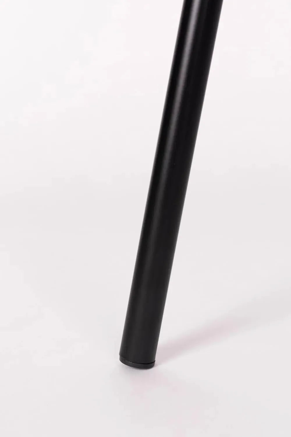 Eleganter Tjarda Stuhl Taupe: Perfekte Ergänzung für Ihr Zuhause.
