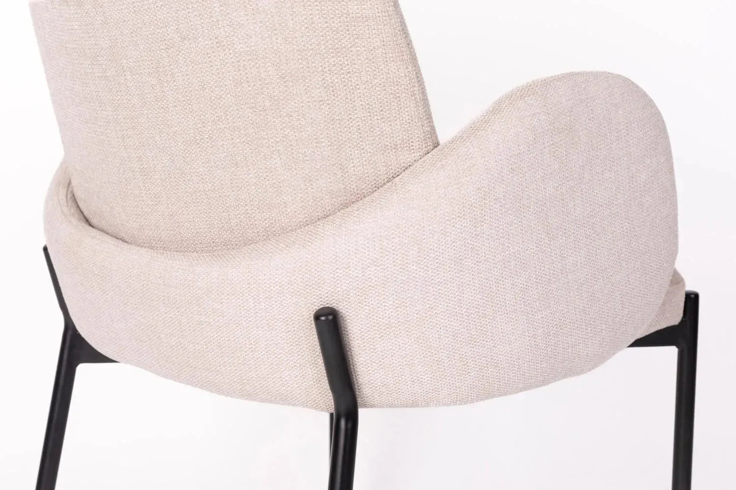 Tjarda Stuhl Taupe: Eleganz trifft auf modernen Sitzkomfort.