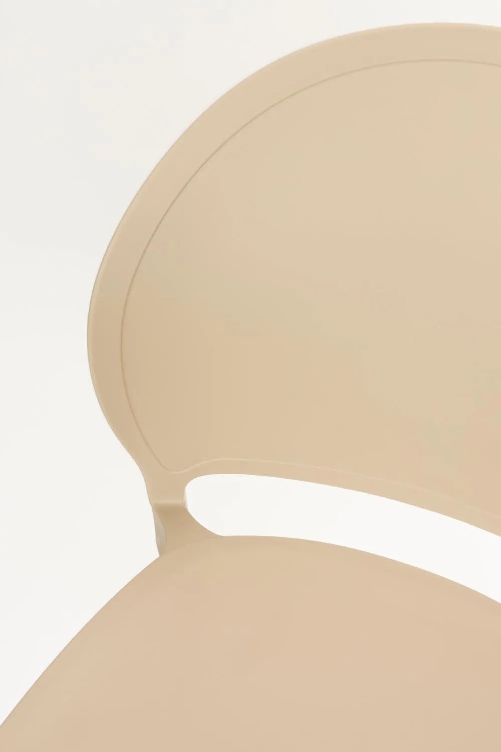 Outdoor-Stuhl Sjoerd Beige: Komfort und Stil für jeden Außenbereich.
