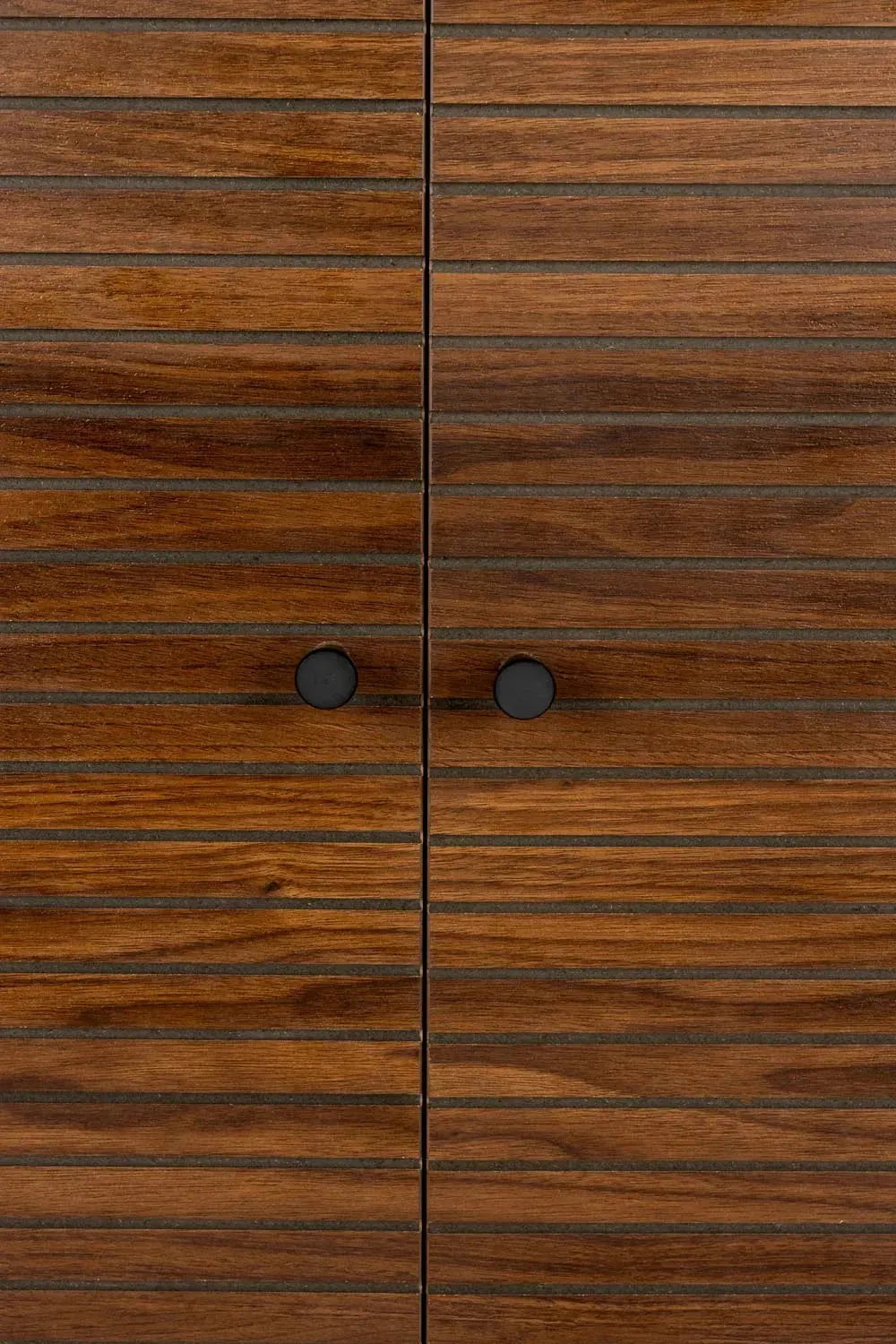 Stilvolle Schrankstreifen von White Label Living aus hochwertigem MDF.