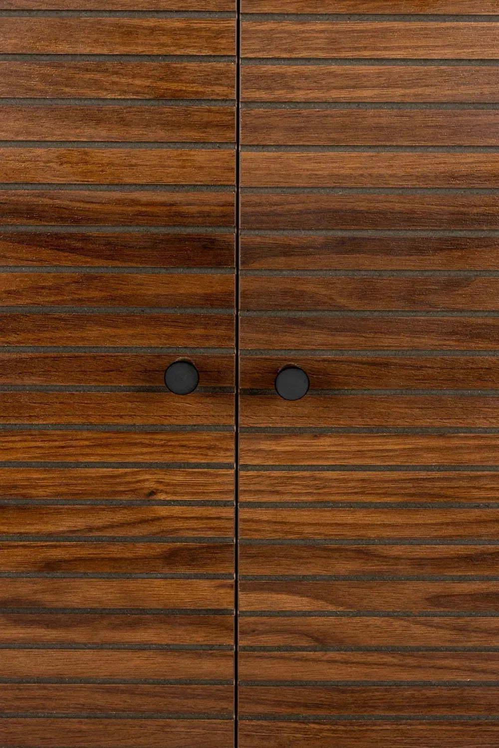 Stilvolle Schrankstreifen von White Label Living aus hochwertigem MDF.