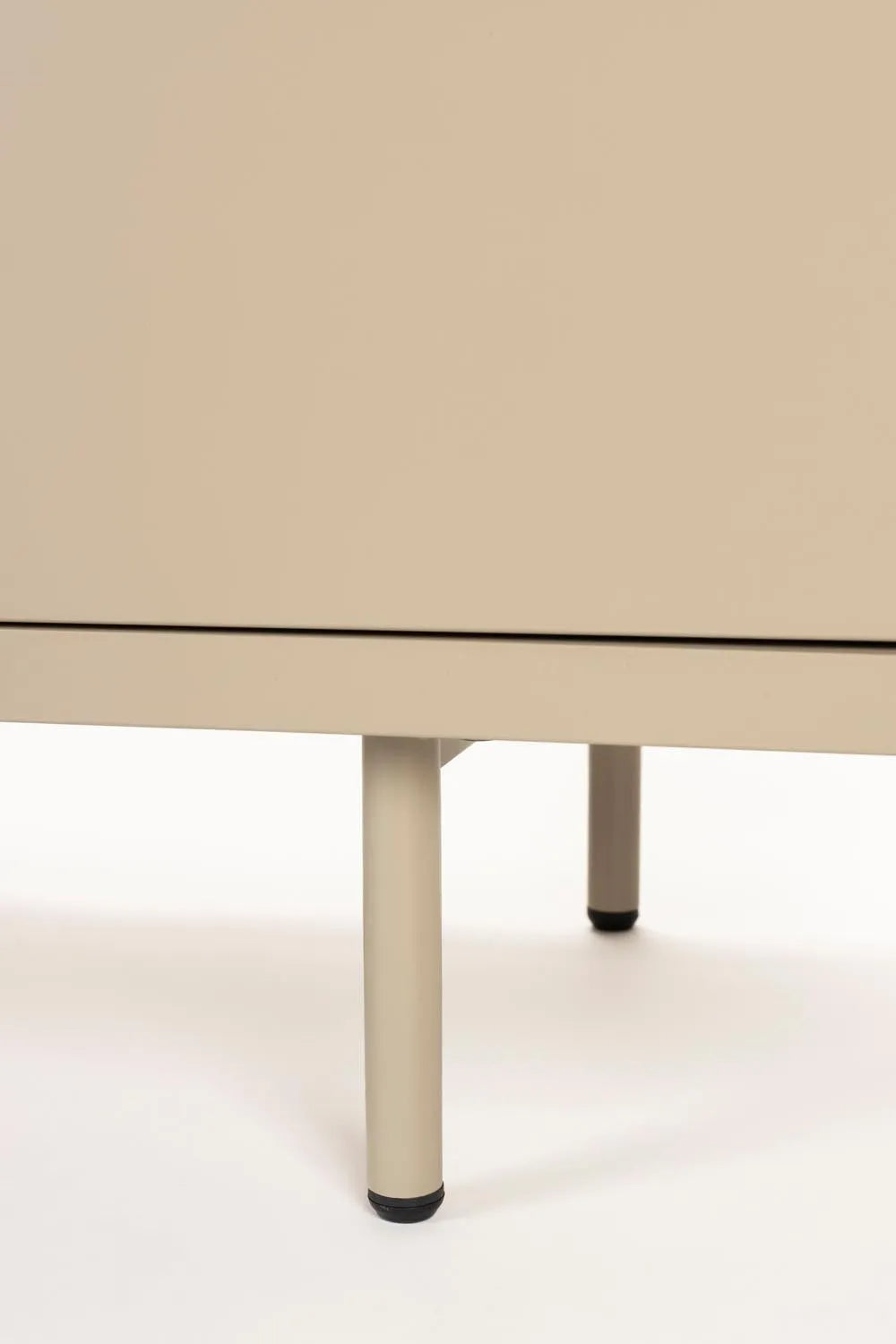 Stilvolles Sideboard Kos von White Label Living für modernes Wohnen.