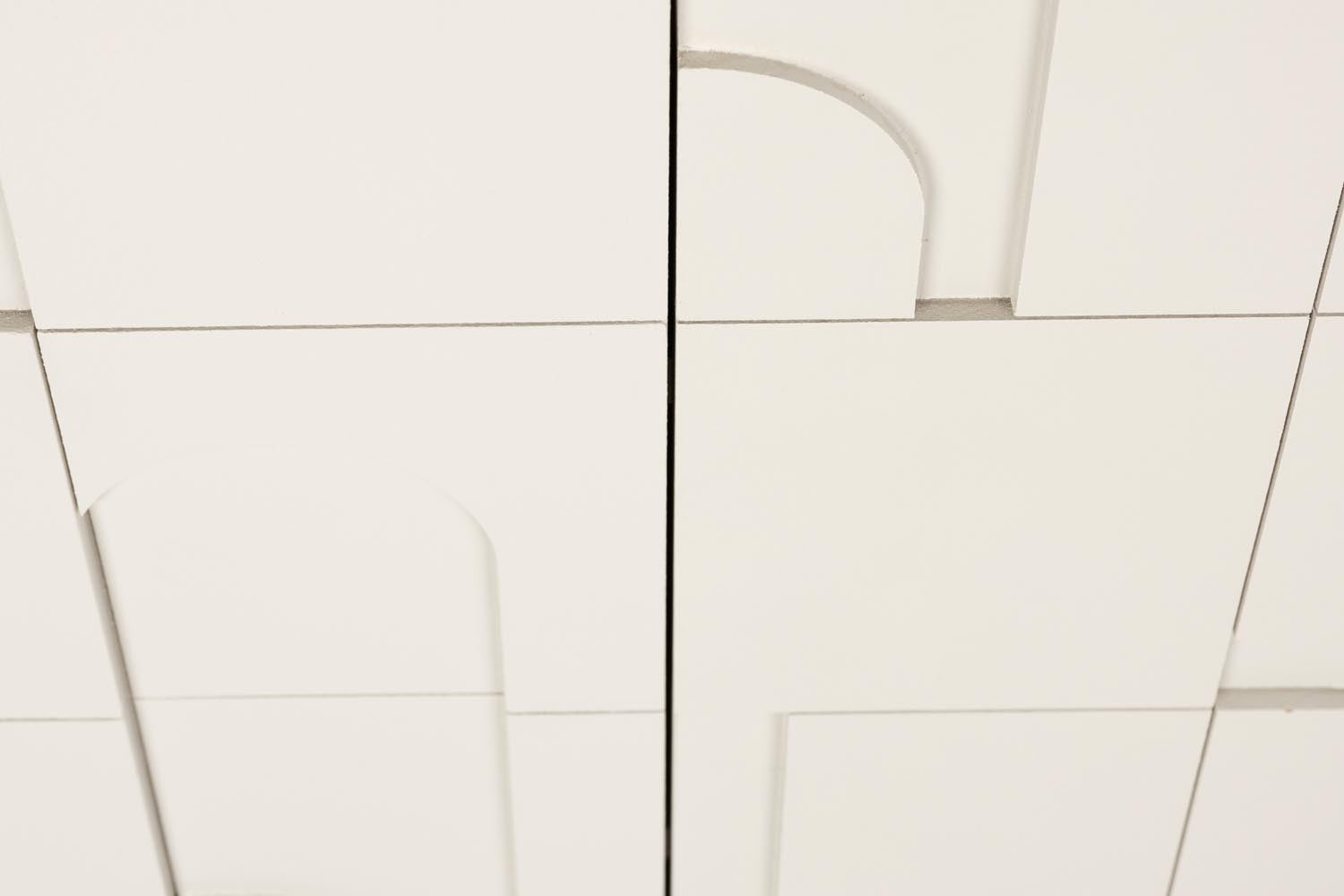 Eleganter Funk Low Schrank von White Label Living aus MDF-Holz.