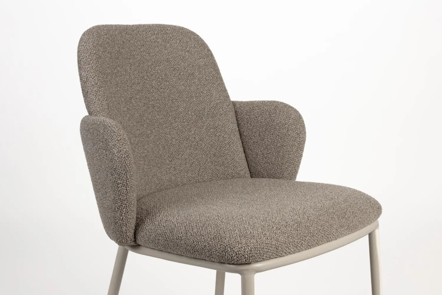 Stilvoller Sessel Jerrico in Braun-Beige von White Label Living.