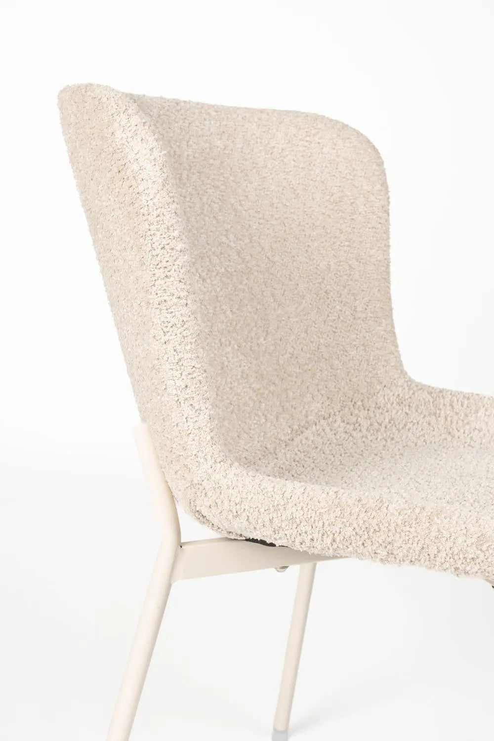 Stuhl Marion Off White: Stilvoller Komfort im modernen Bouclé-Look.