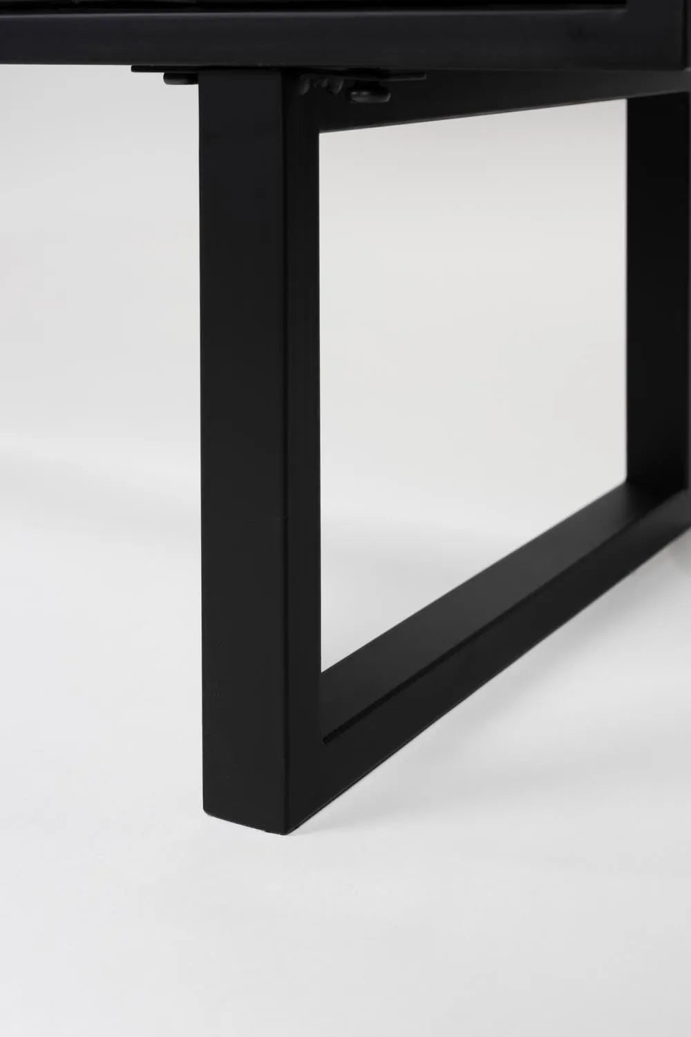 Modernes Sideboard Linc Hoch von White Label Living für Ihr Zuhause.