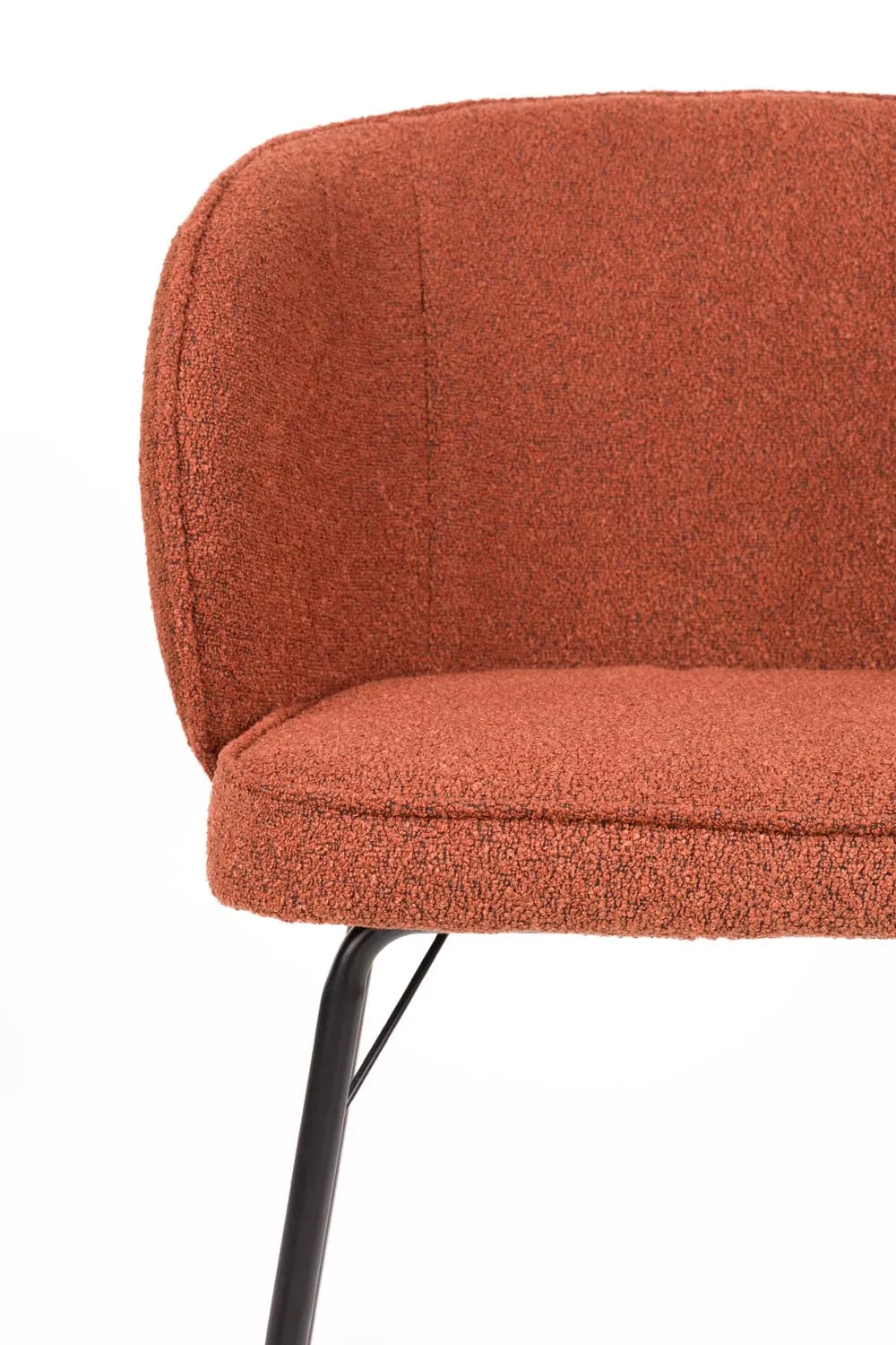 Moderner Stuhl Joa Terra von White Label Living in erdigen Farbtönen.