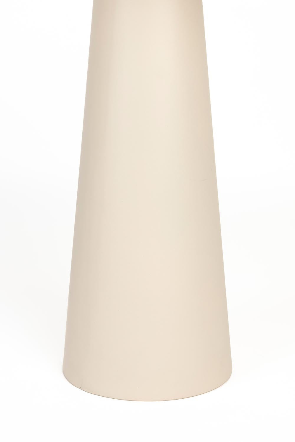 Joya Beistelltisch: Zeitloses Design in luxuriöser Travertinoptik.