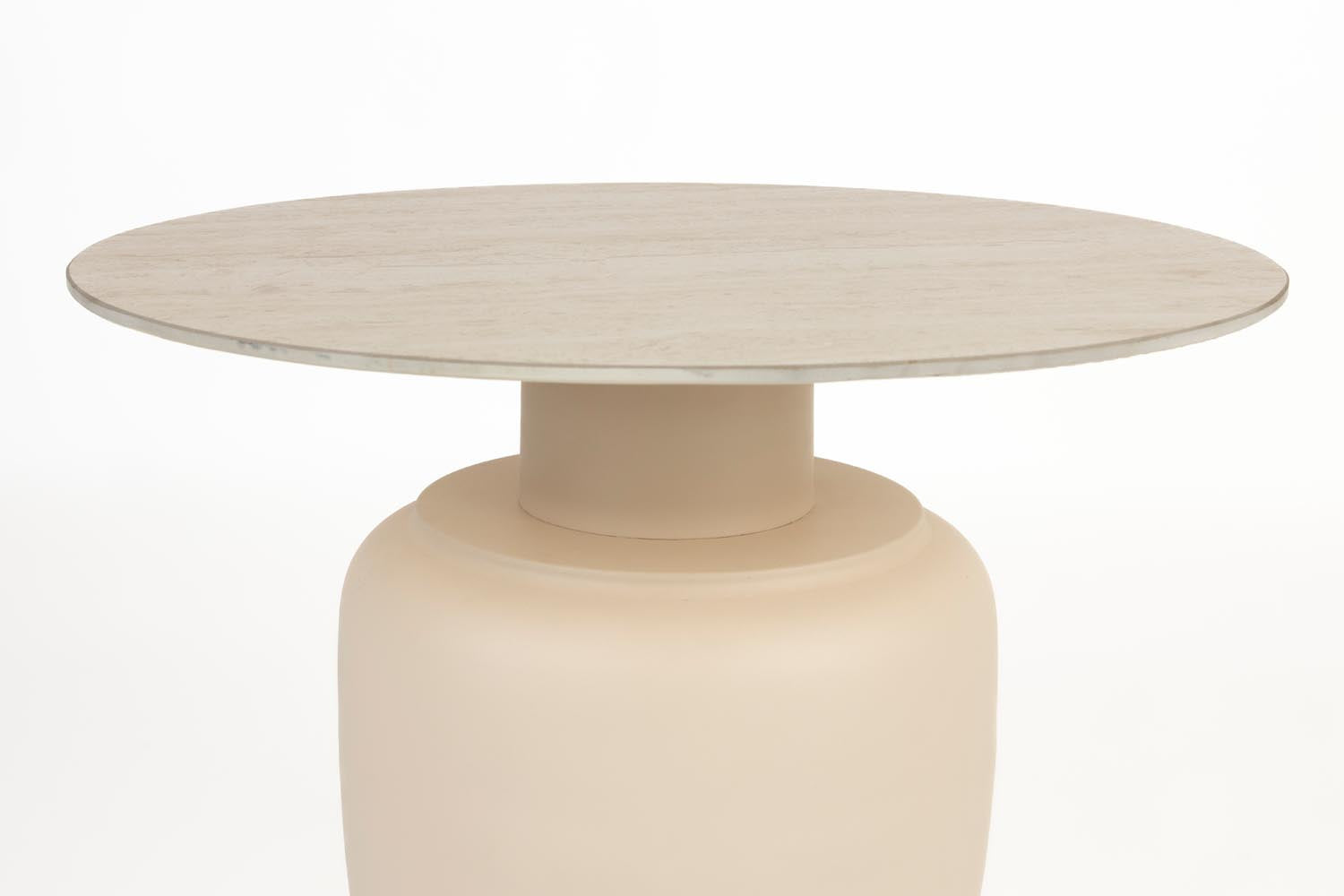 Karula Beistelltisch hoch: Minimalistisches Design von White Label Living.