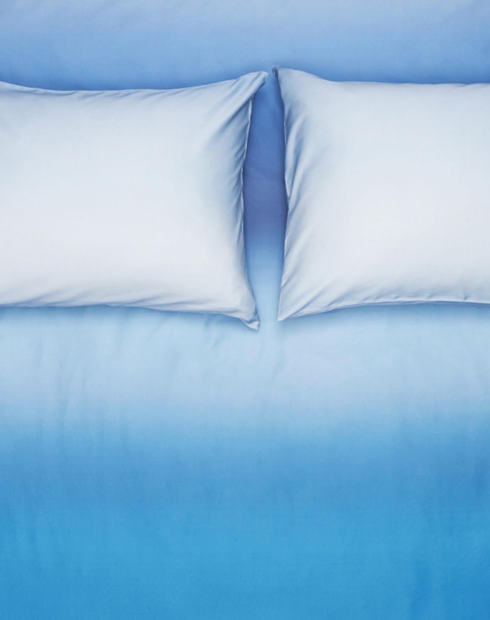 Entdecken Sie die elegante Bettwäsche Division von ZigZagZurich – ein modernes Design, das Ihrem Schlafzimmer einen Hauch von Stil verleiht.