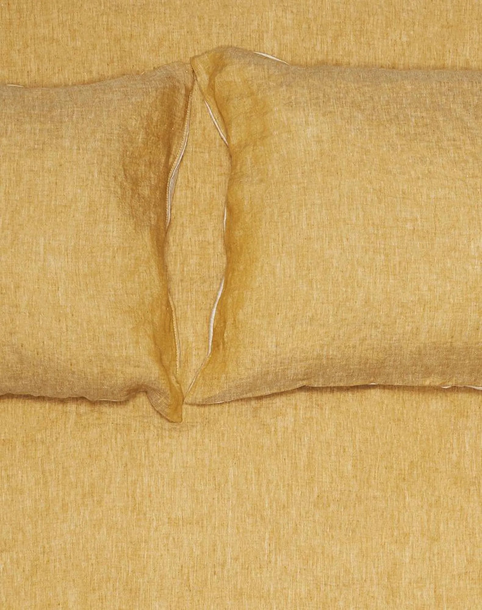 ZigZagZurich: Elegantes, zweifarbiges Leinen-Fixleintuch, stonewashed.