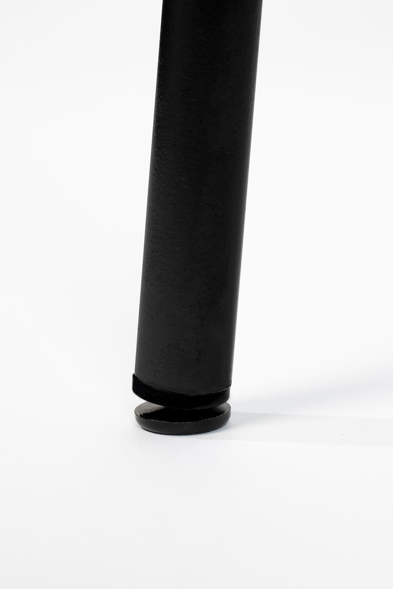 Erleben Sie den Stuhl The Ocean von Zuiver: Modernes Design, umweltfreundliche Materialien und ergonomischer Komfort für Ihr Zuhause.
