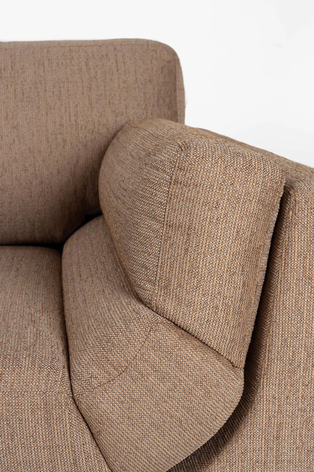 Stilvolles 3-Sitzer Sofa von Zuiver für Ihren Balkonkomfort.