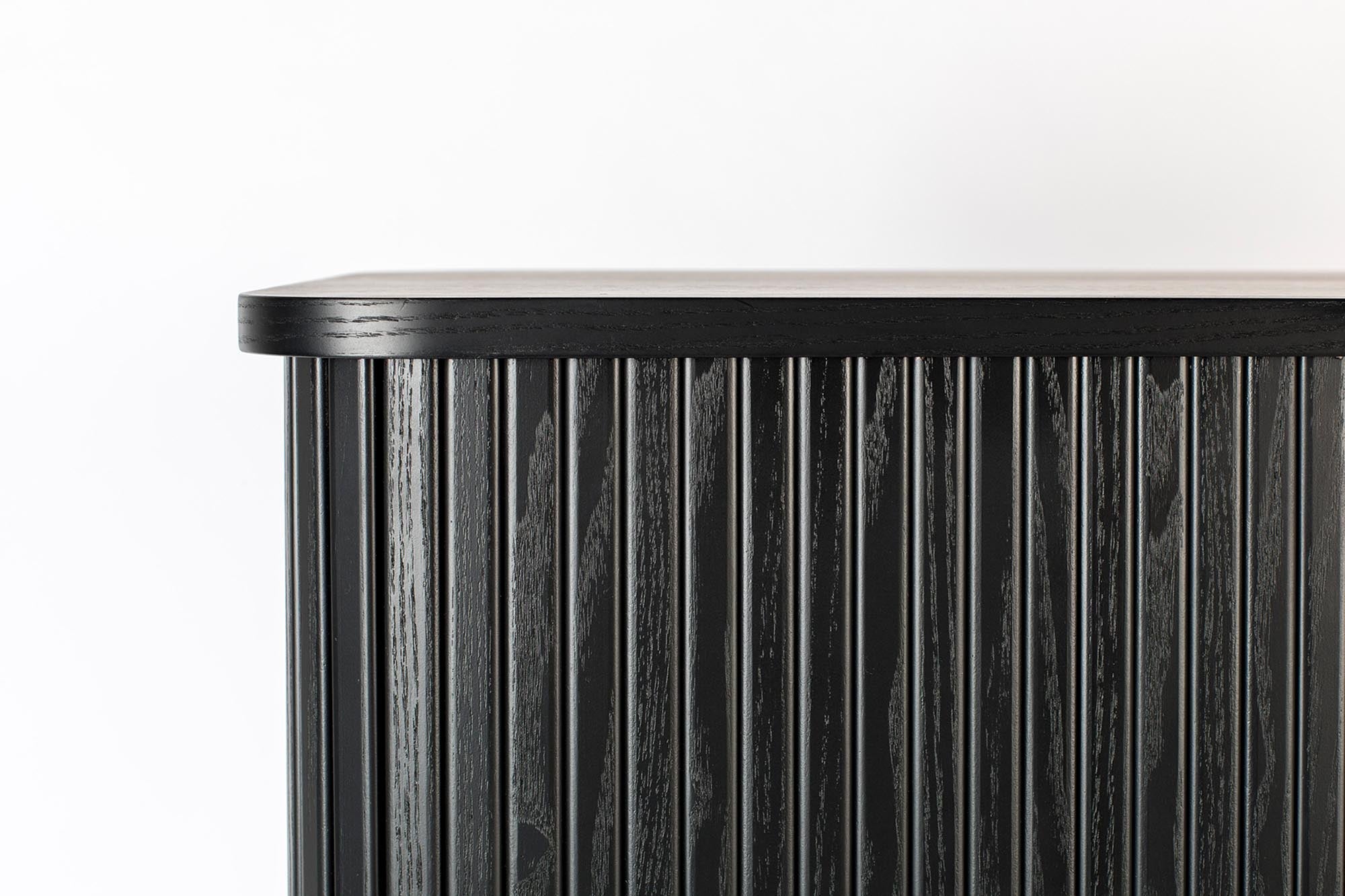 Elegantes Sideboard Barbier: Retro-Ästhetik mit zeitgemäßem Twist.
